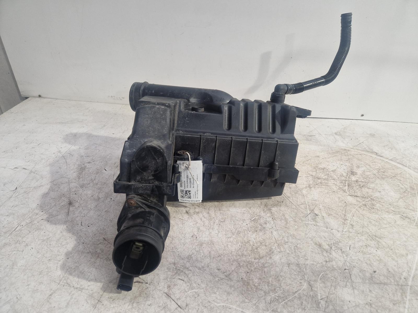 View Auto part Air Cleaner/Box Volkswagen Golf Plus 2010