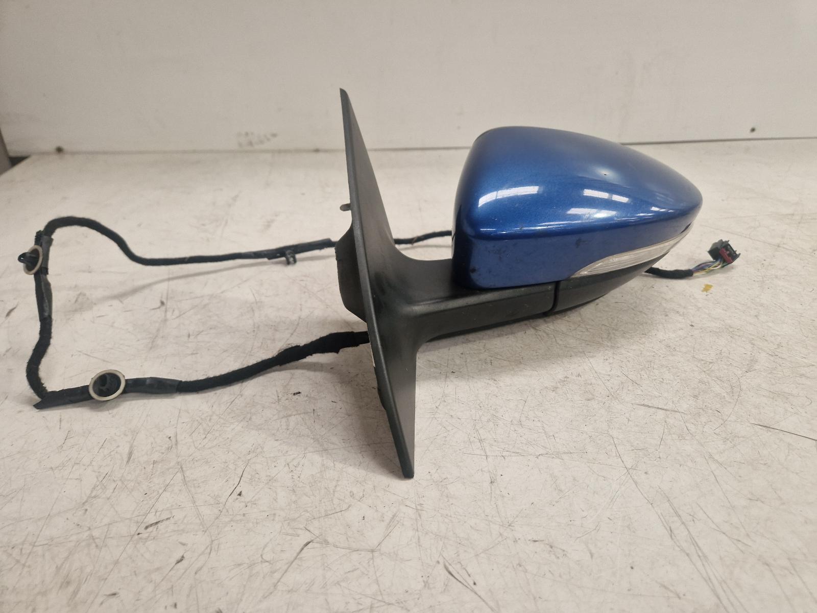 View Auto part L Door Mirror Volkswagen Scirocco 2010