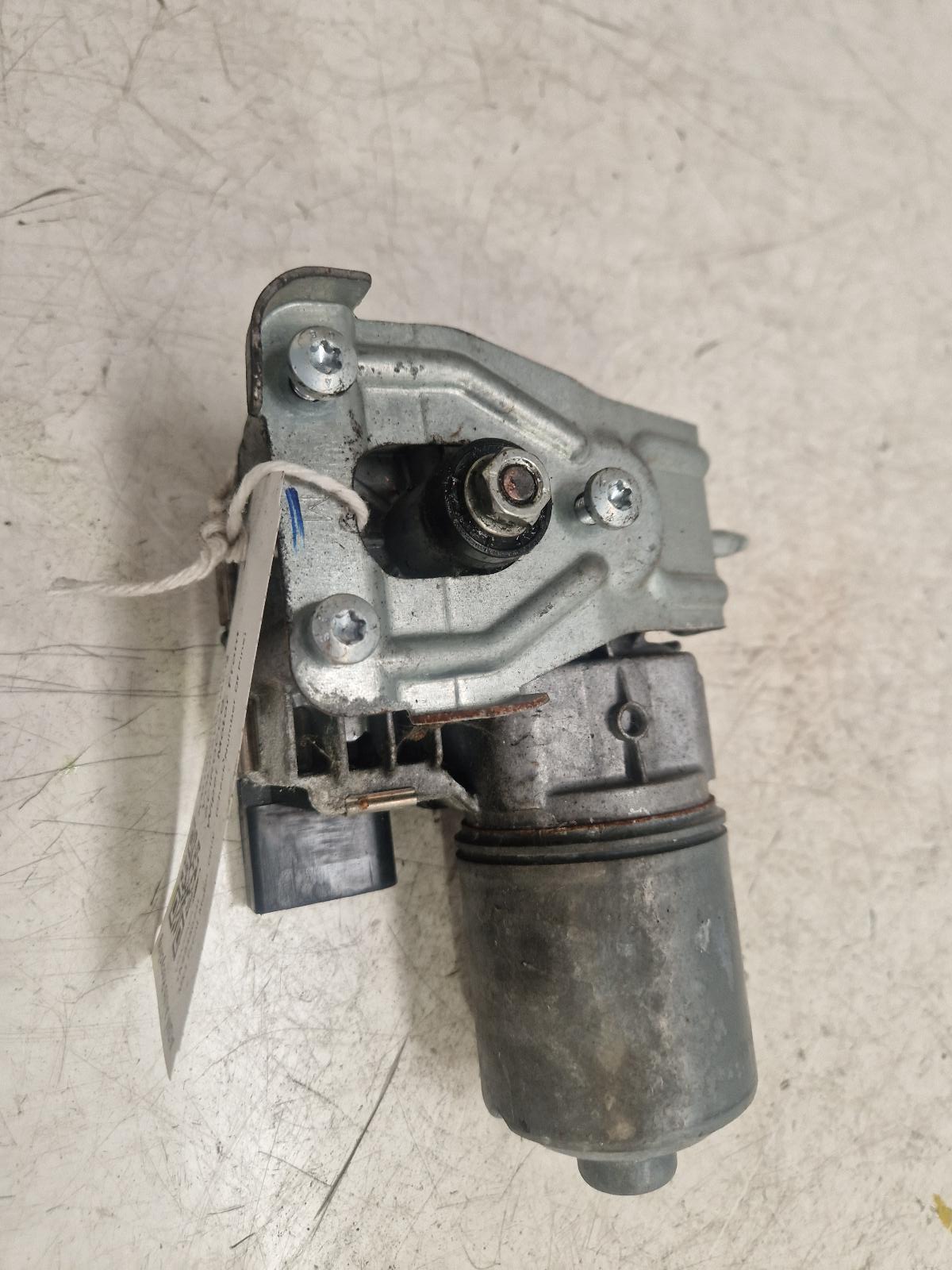 View Auto part Wiper Motor Front Volkswagen Scirocco 2010