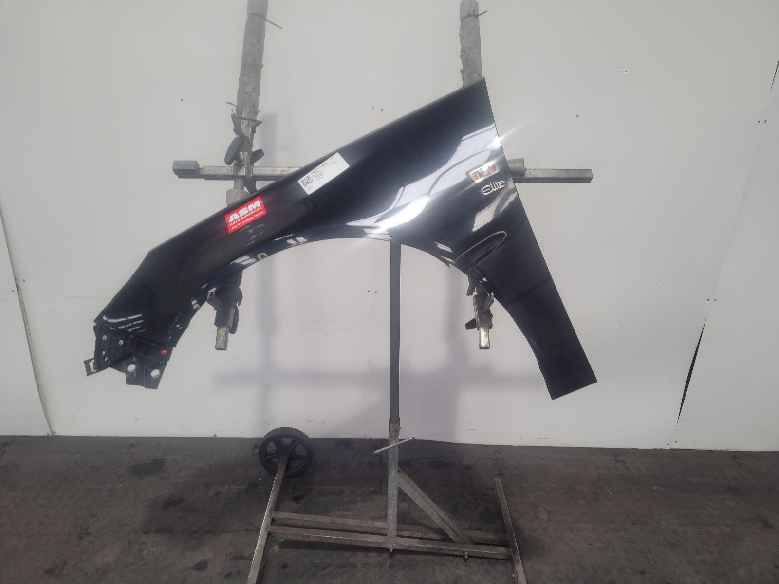 View Auto part L Wing Vauxhall Insignia 2013