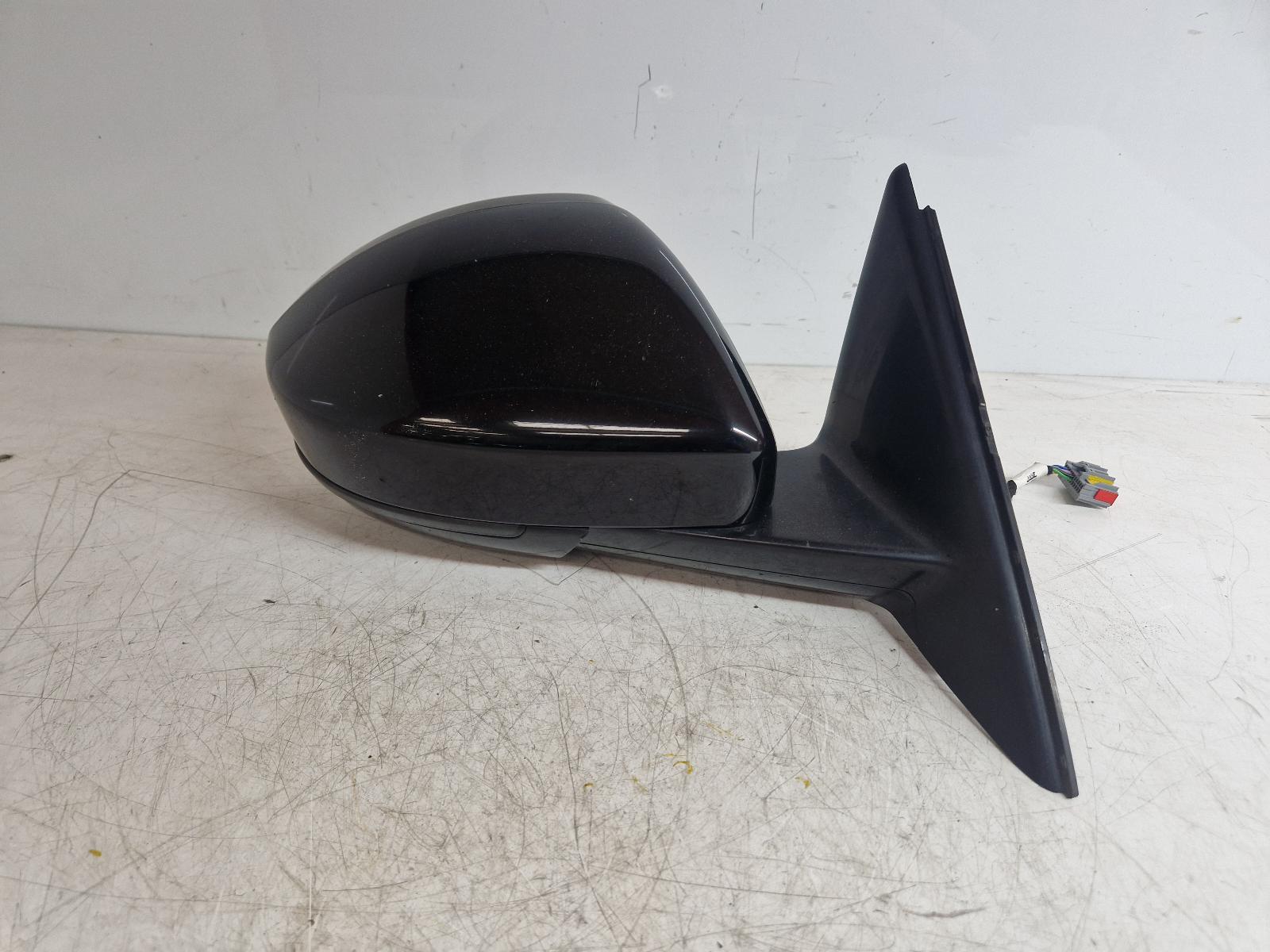 View Auto part R Door Mirror Land Rover Range Rover Evoque 2015