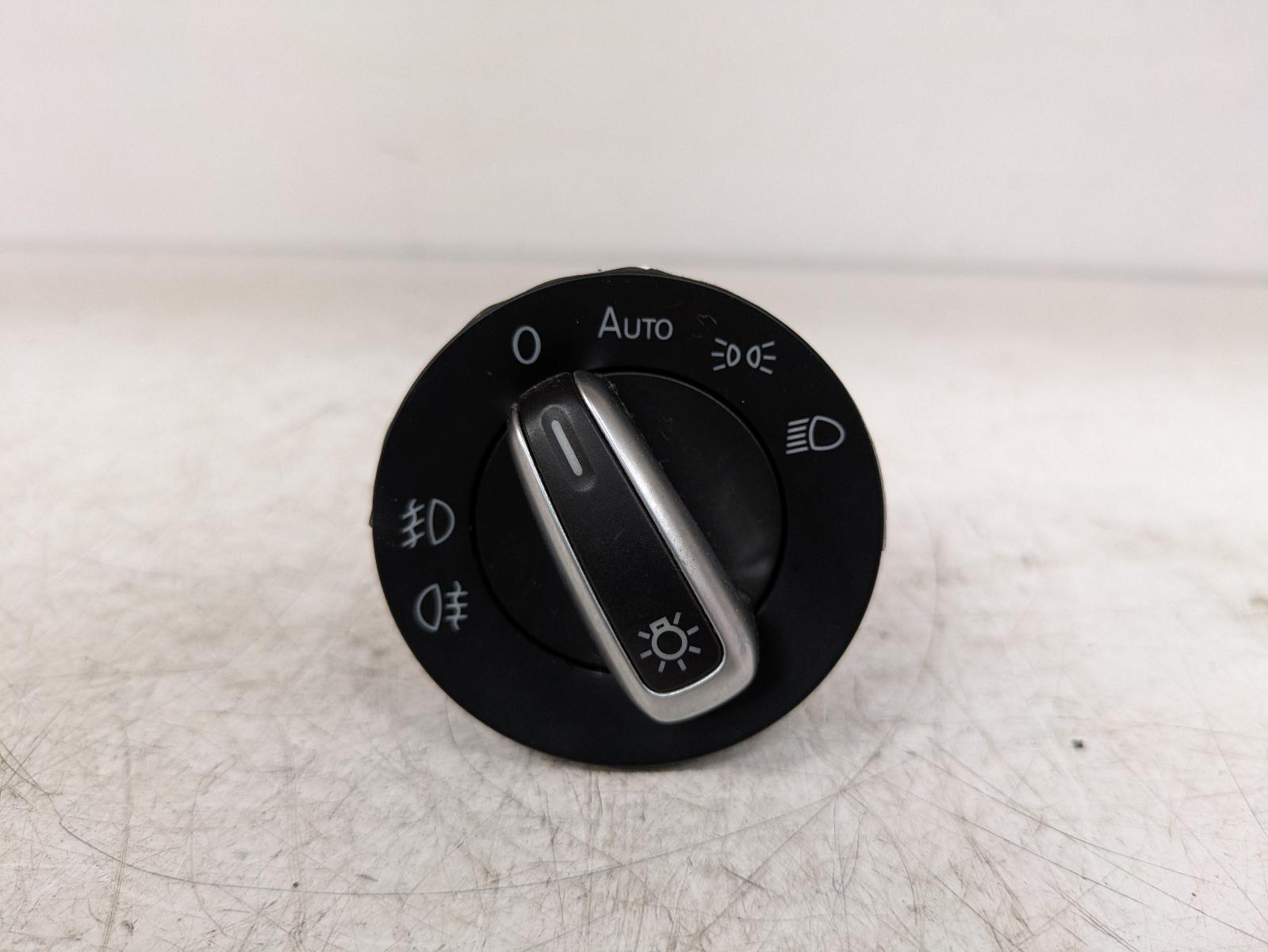 View Auto part Headlight Switch Volkswagen Golf 2012