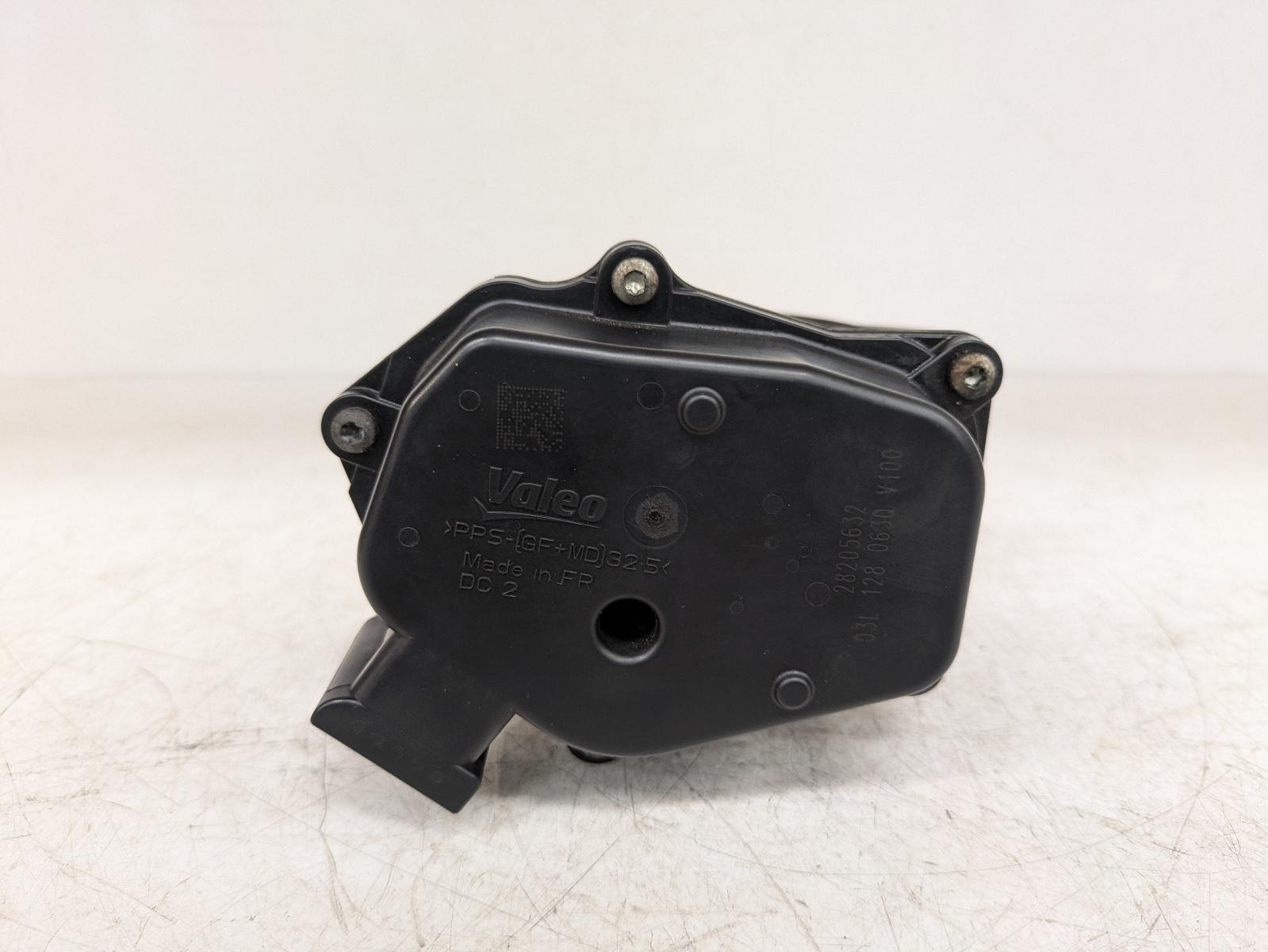 View Auto part Throttle Body Volkswagen Golf 2012