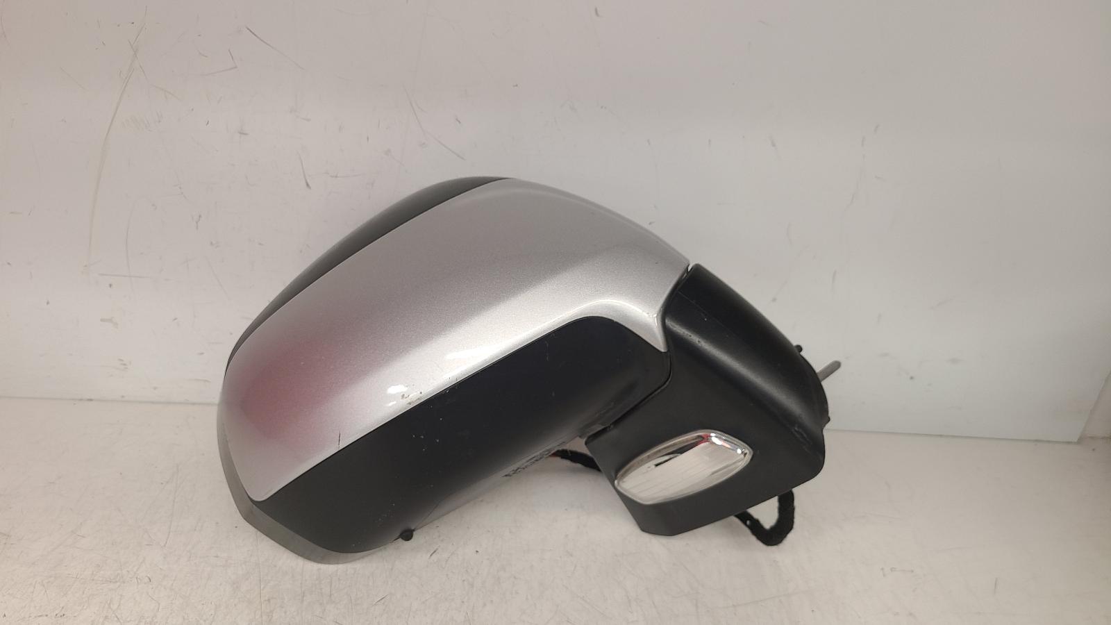 View Auto part R Door Mirror Peugeot 3008 2012