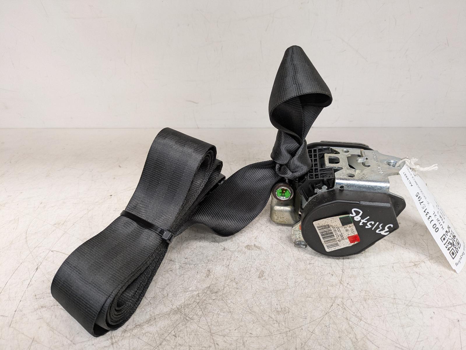 View Auto part Seat Belt Ford Focus 2012