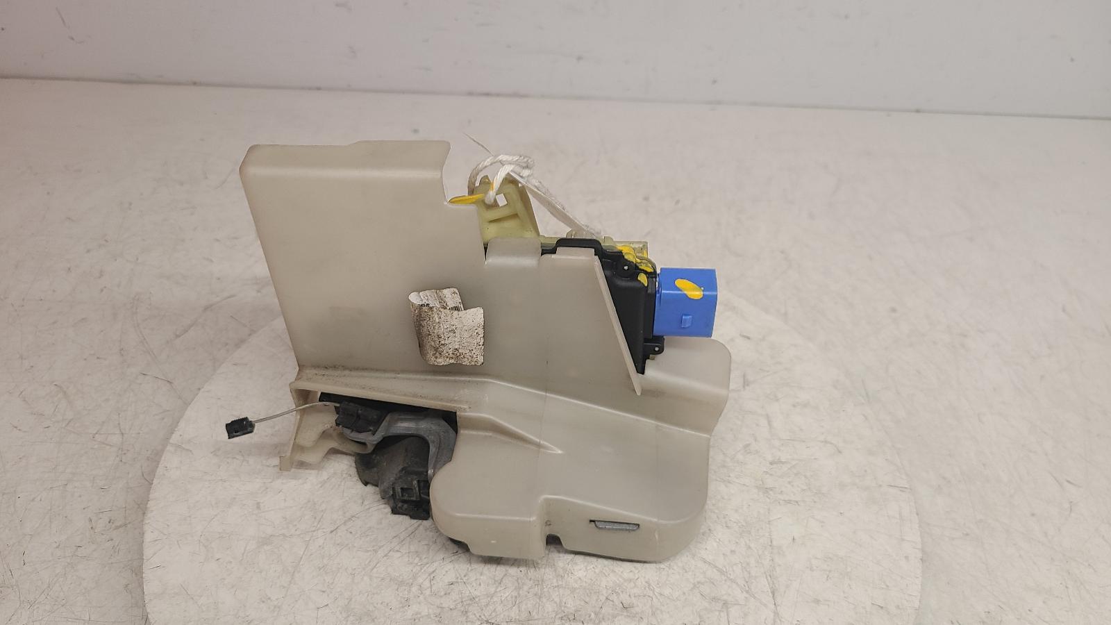 View Auto part Door Lock Assembly Volkswagen Polo 2008