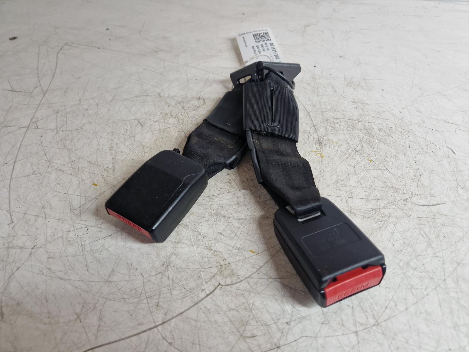 View Auto part Seat Belt Nissan Qashqai 2013