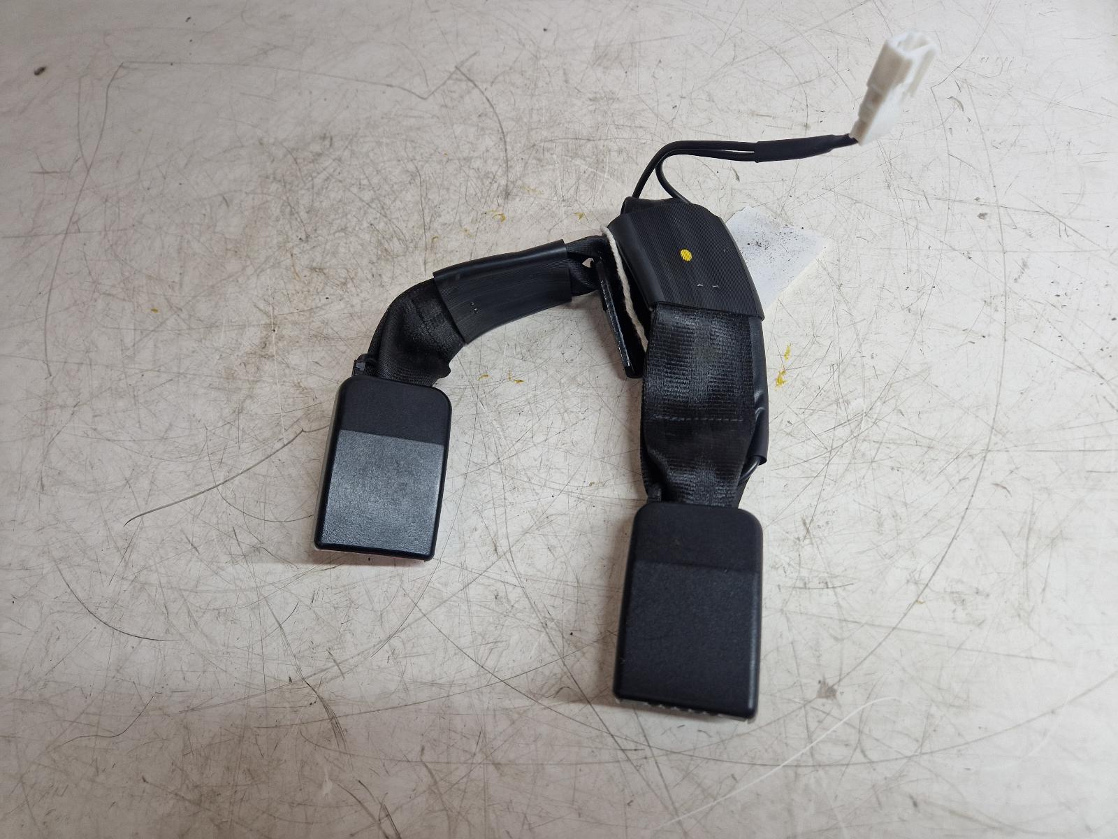 View Auto part Seat Belt Nissan Qashqai 2013