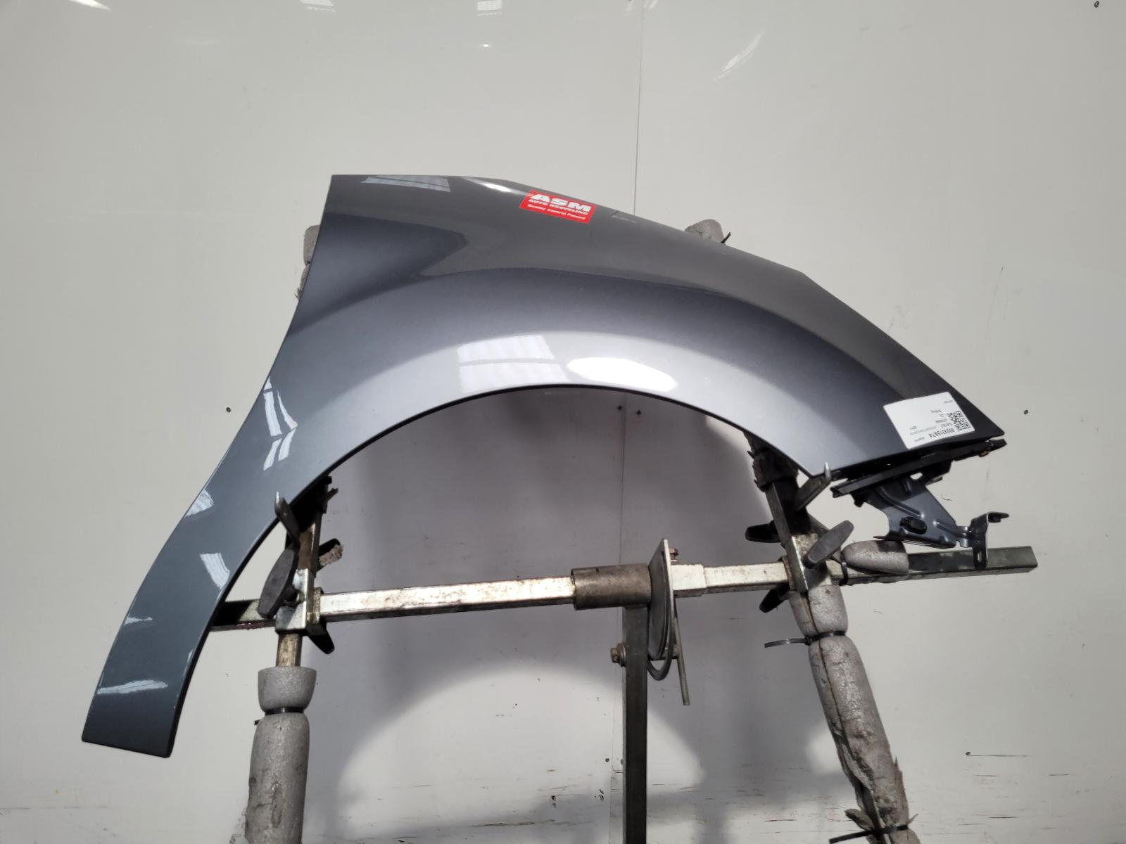 View Auto part R Wing Citroen C3 2011