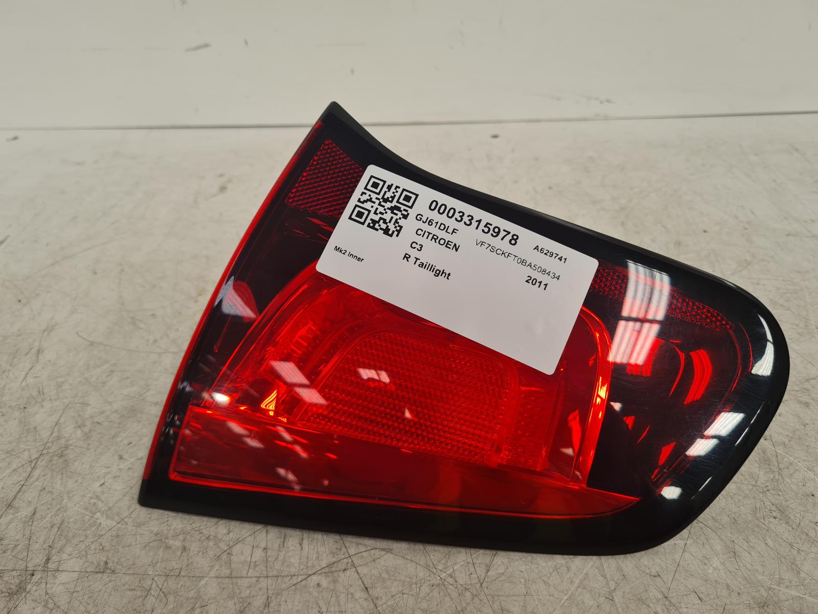 View Auto part R Taillight Citroen C3 2011