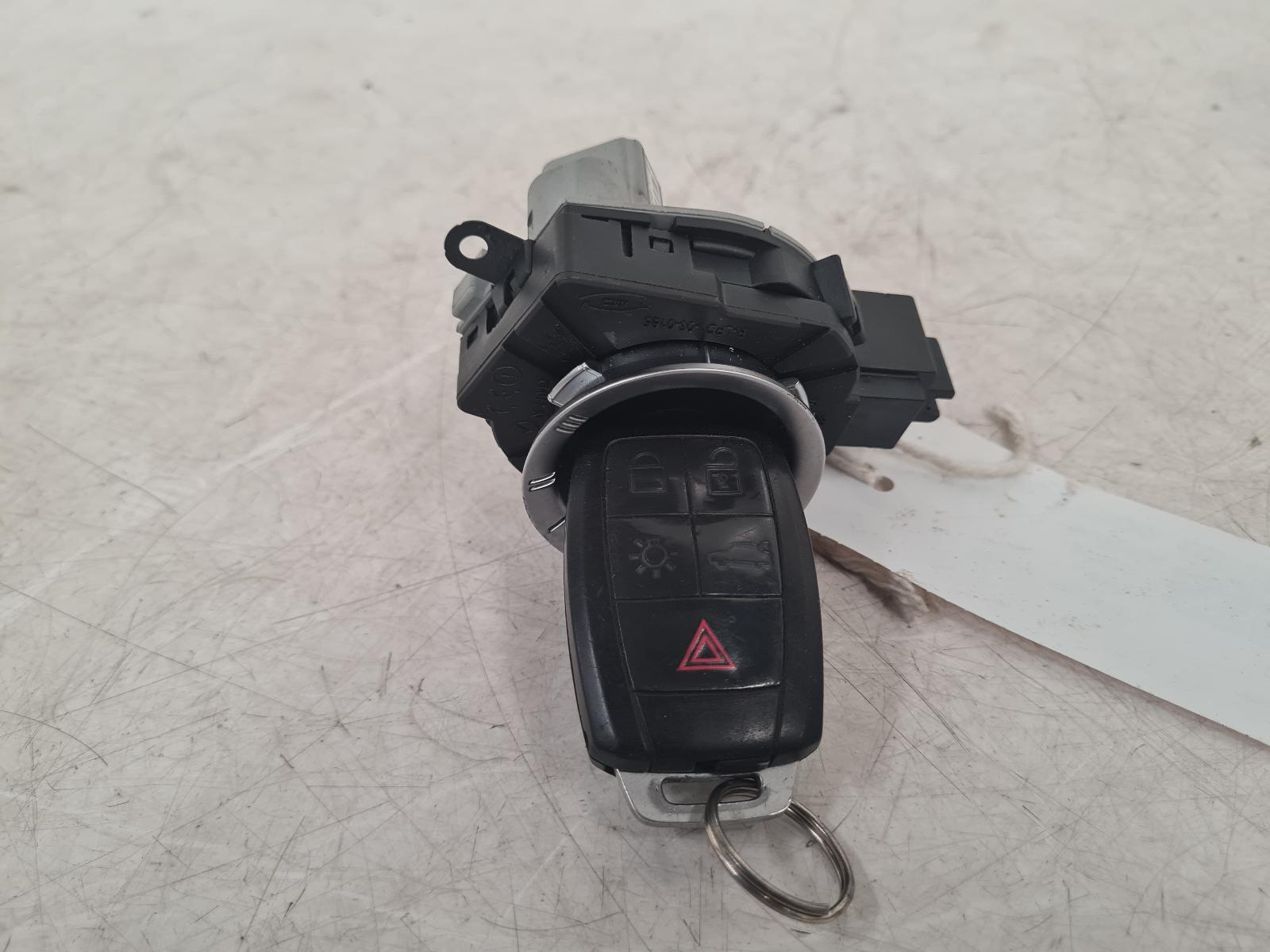 View Auto part Ignition W/Key Volvo C30 2009