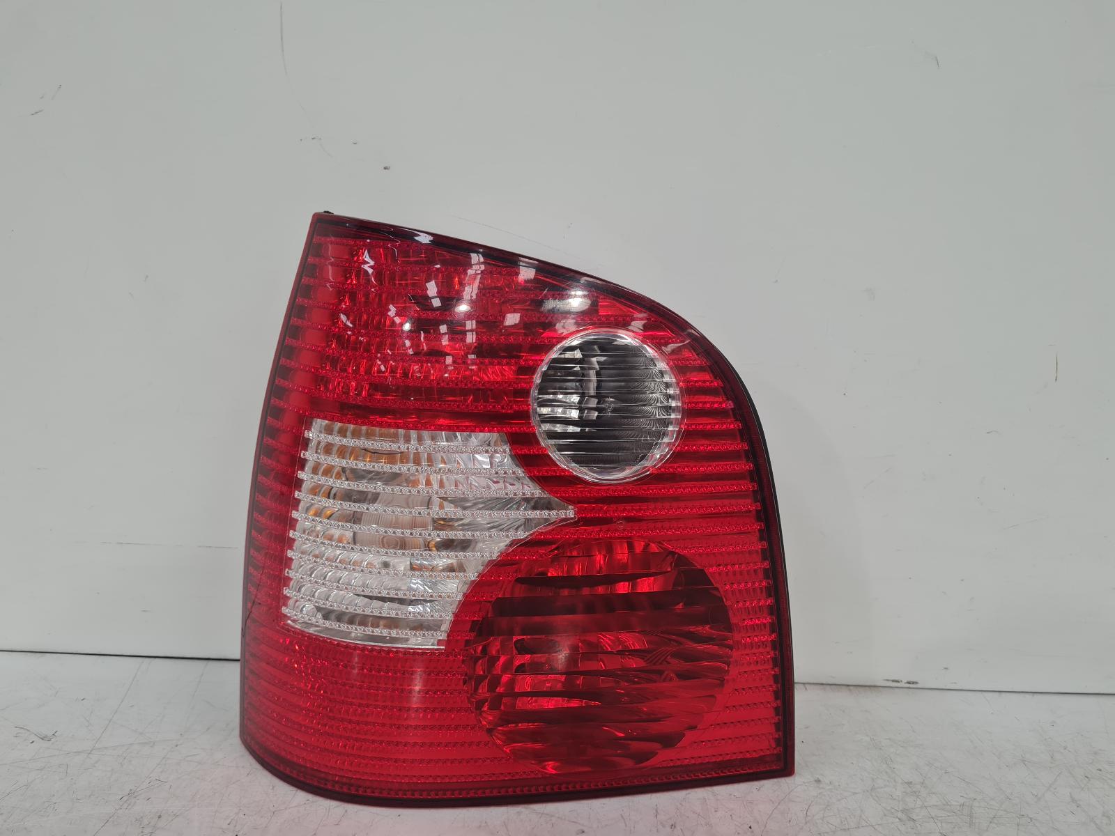 View Auto part L Taillight Volkswagen Polo 2004