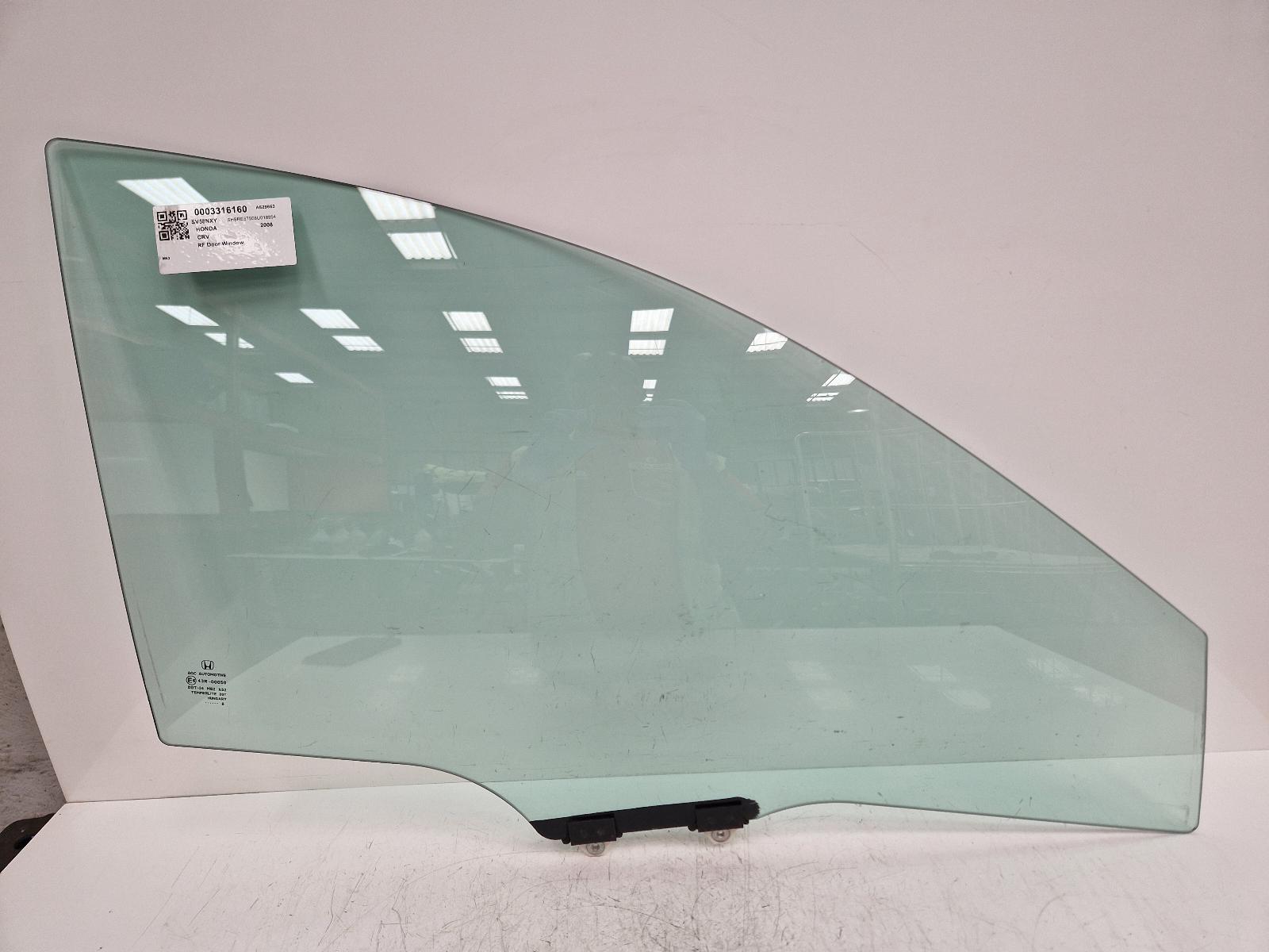 View Auto part RF Door Window Honda Crv 2008