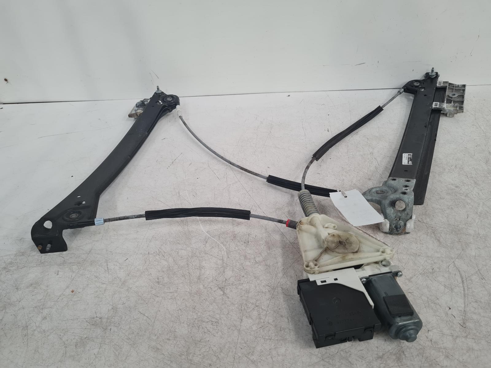 View Auto part RF Window Regulator Audi A3 2011