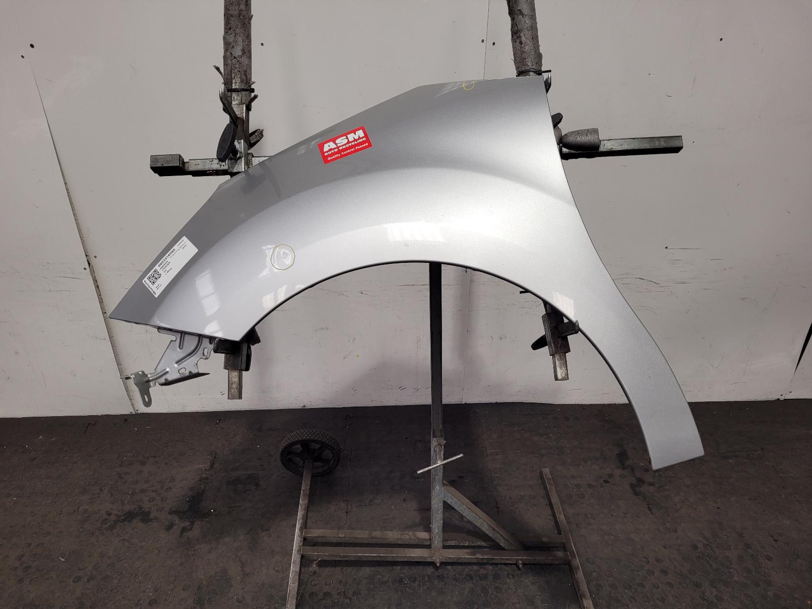 View Auto part L Wing Citroen C3 2012