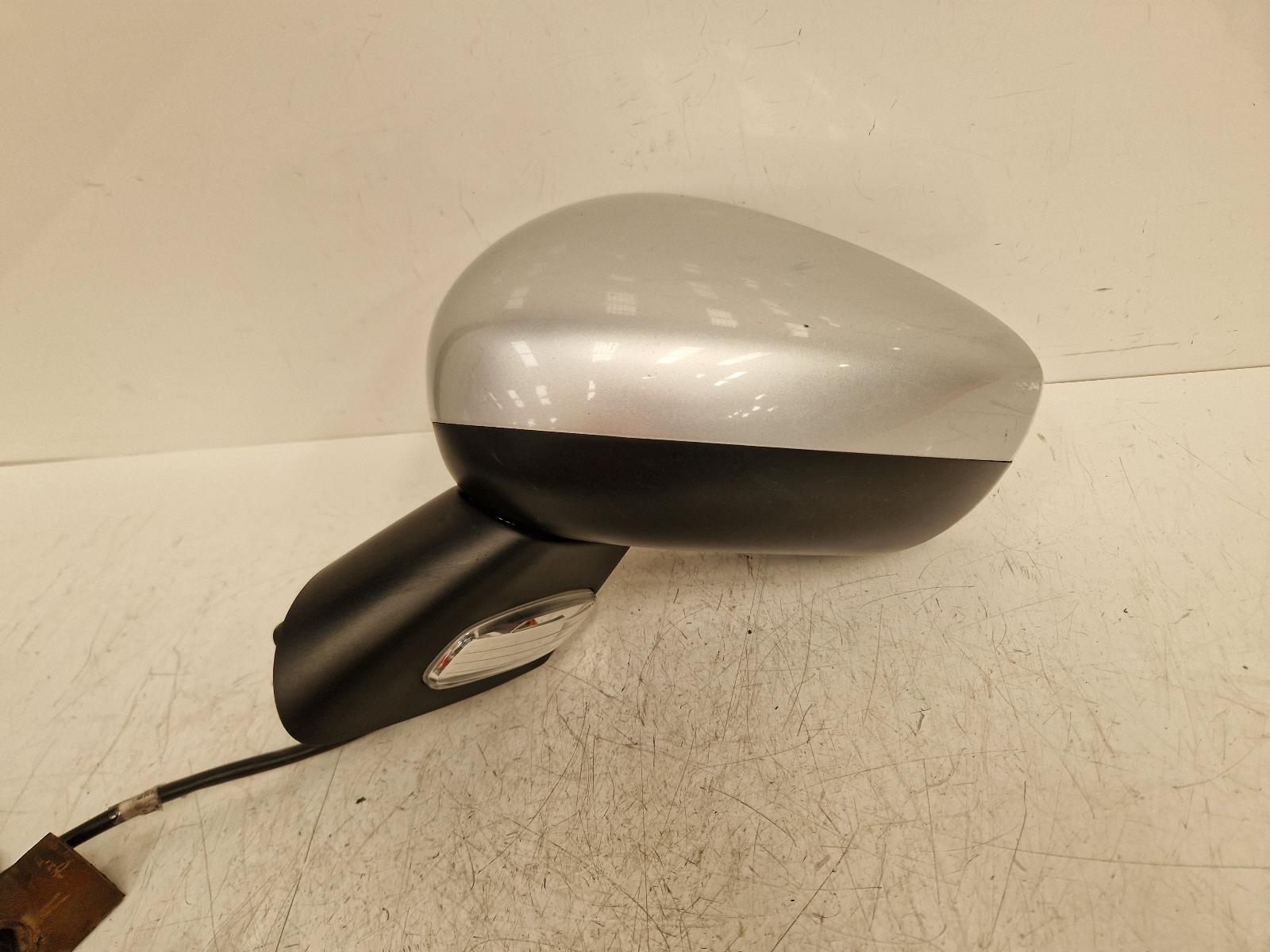 View Auto part L Door Mirror Citroen C3 2012
