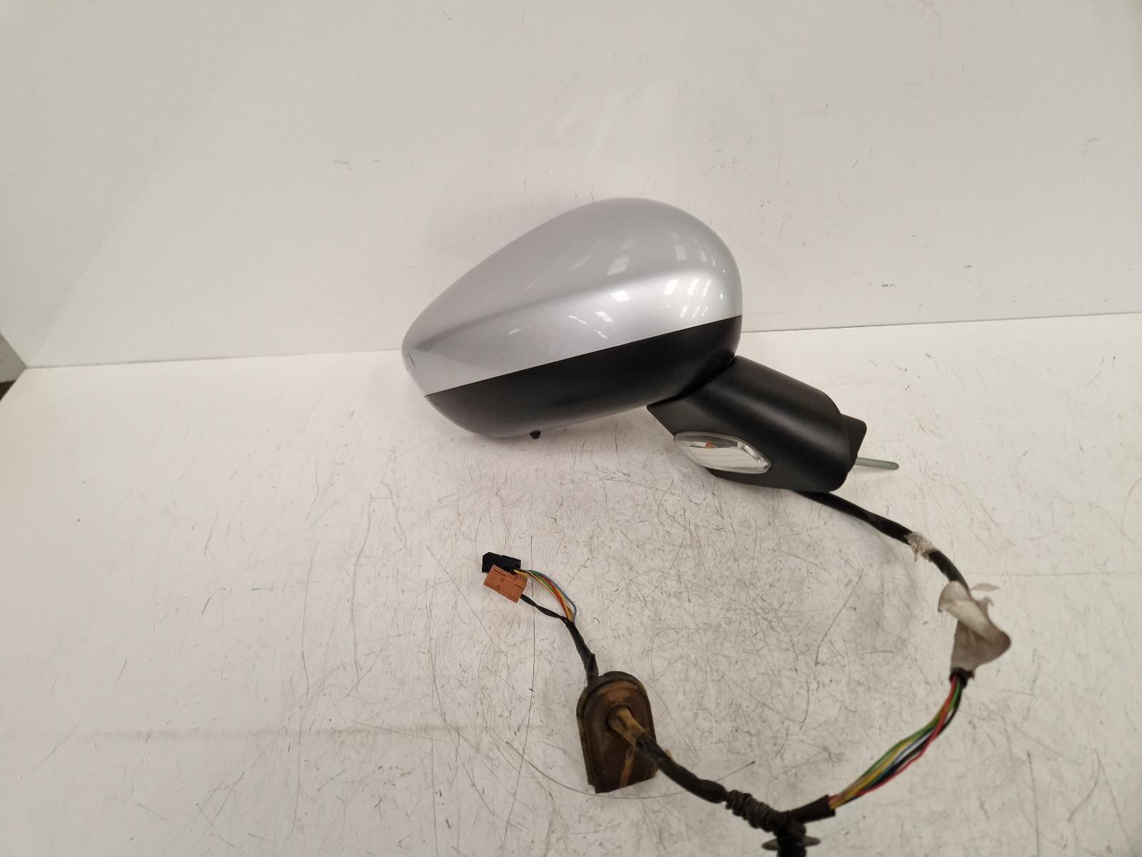 View Auto part R Door Mirror Citroen C3 2012