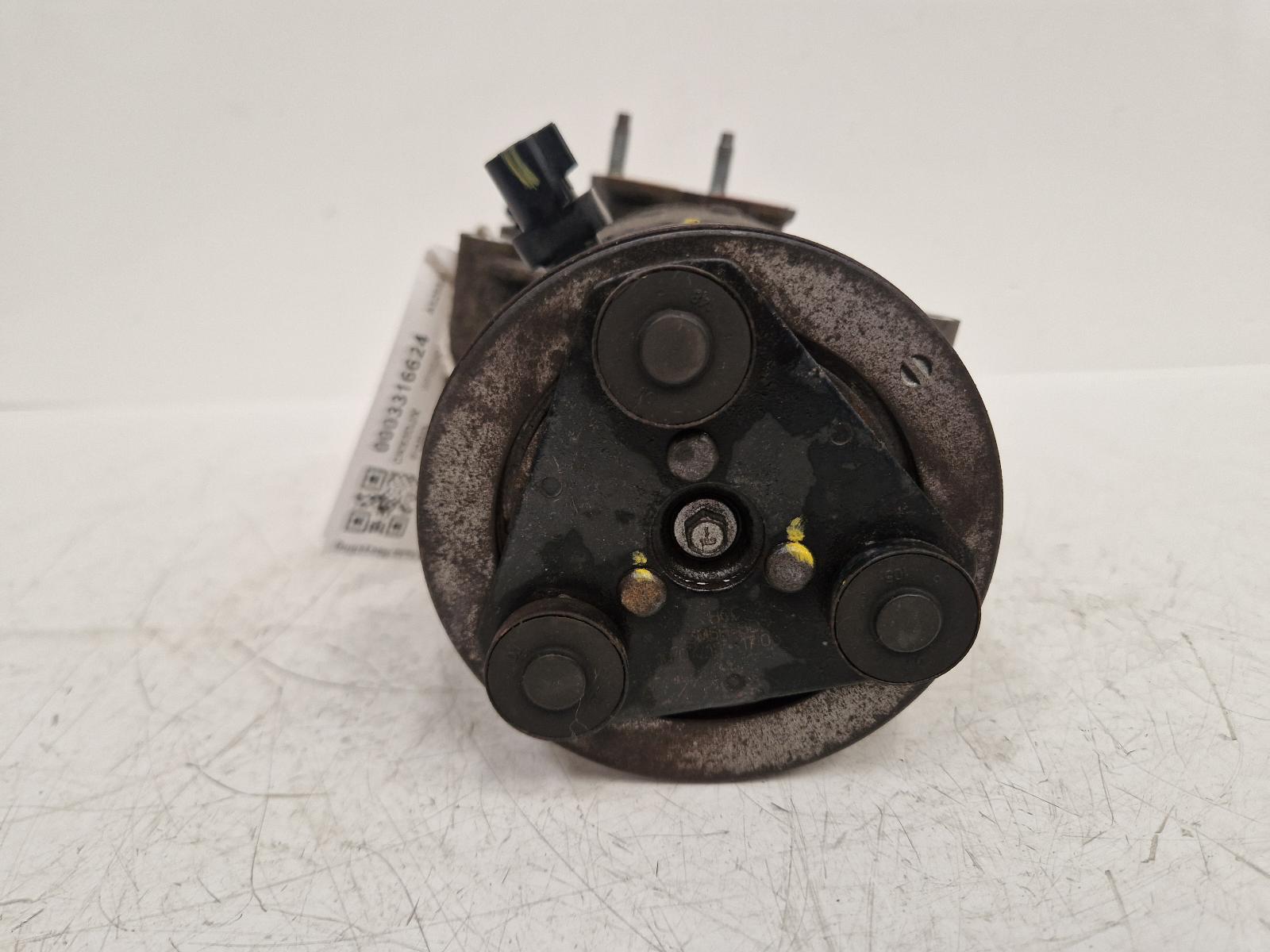 View Auto part Compressor Ford Fiesta 2012
