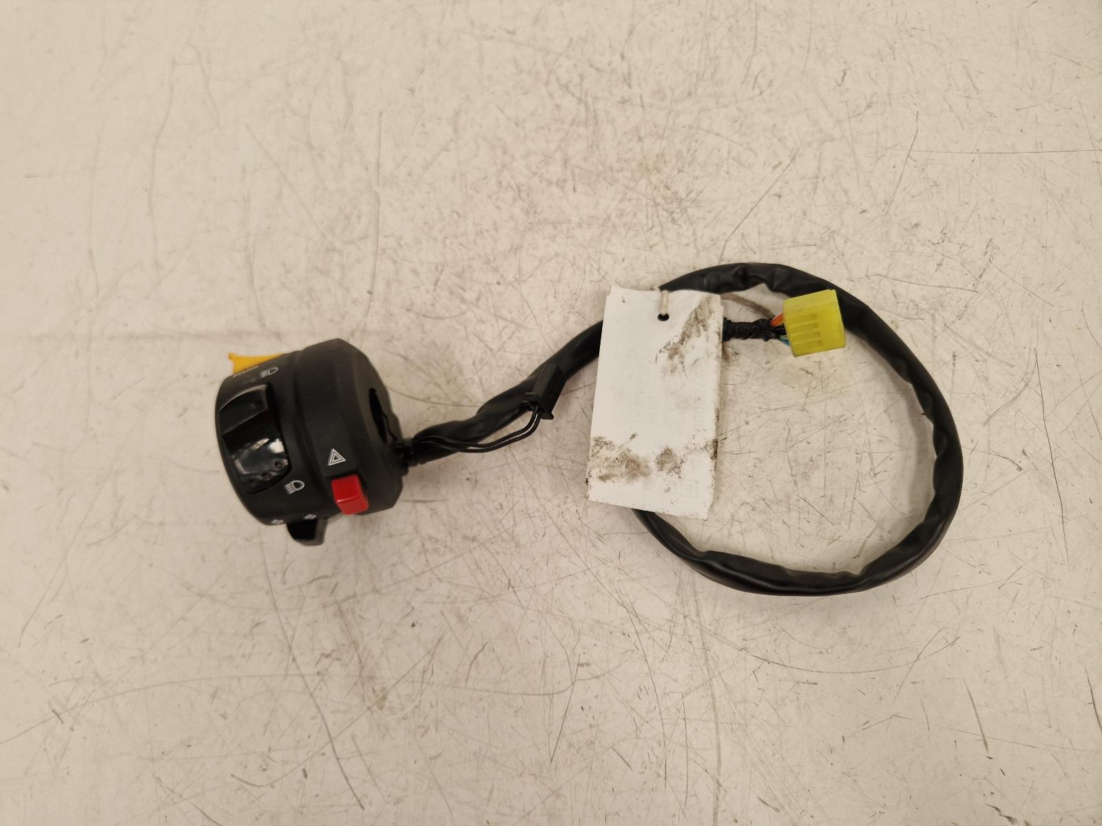 View Auto part LH Switch Gear Suzuki Sv650 2022