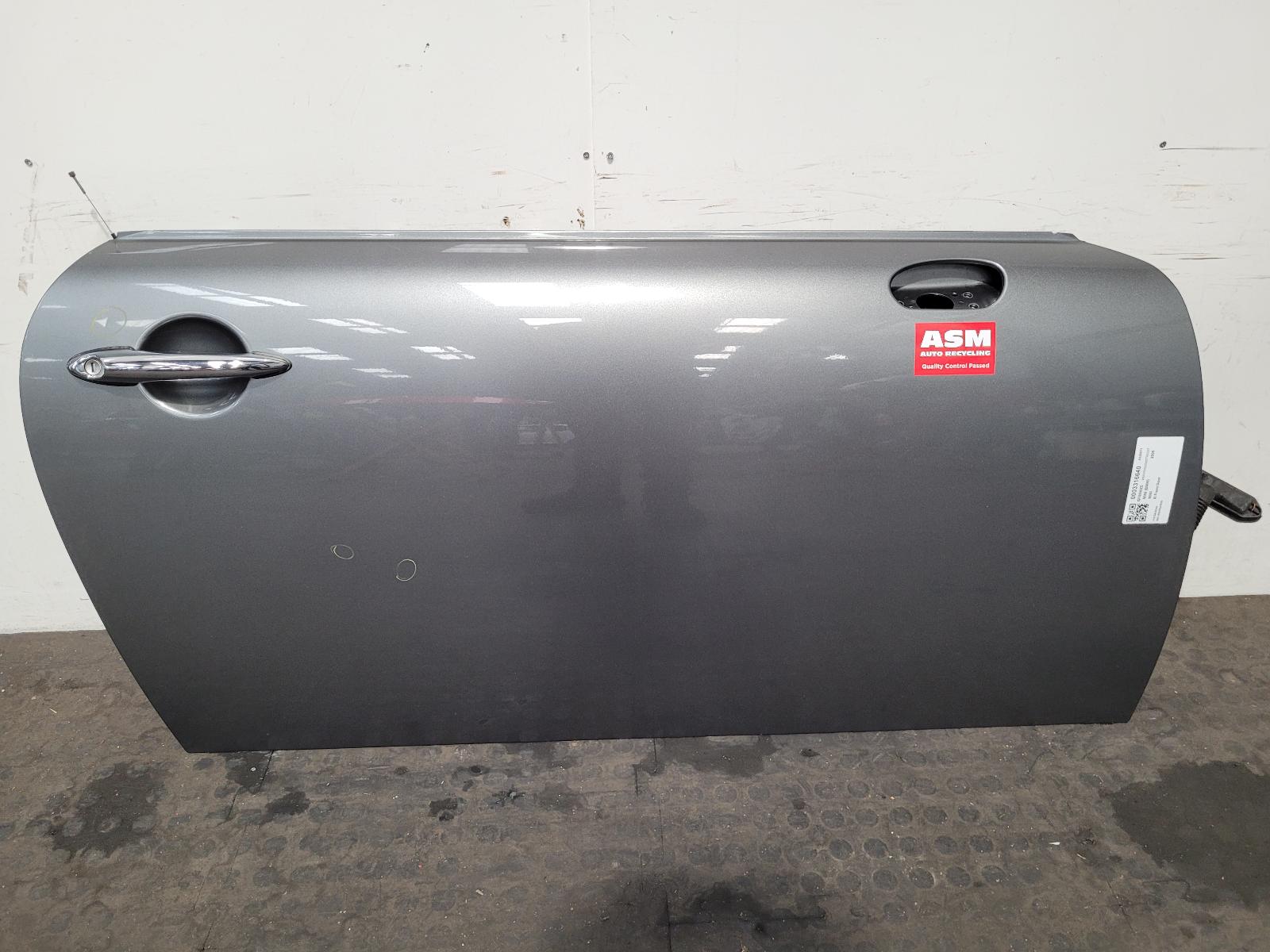 View Auto part R Front Door Mini (bmw) Mini 2006