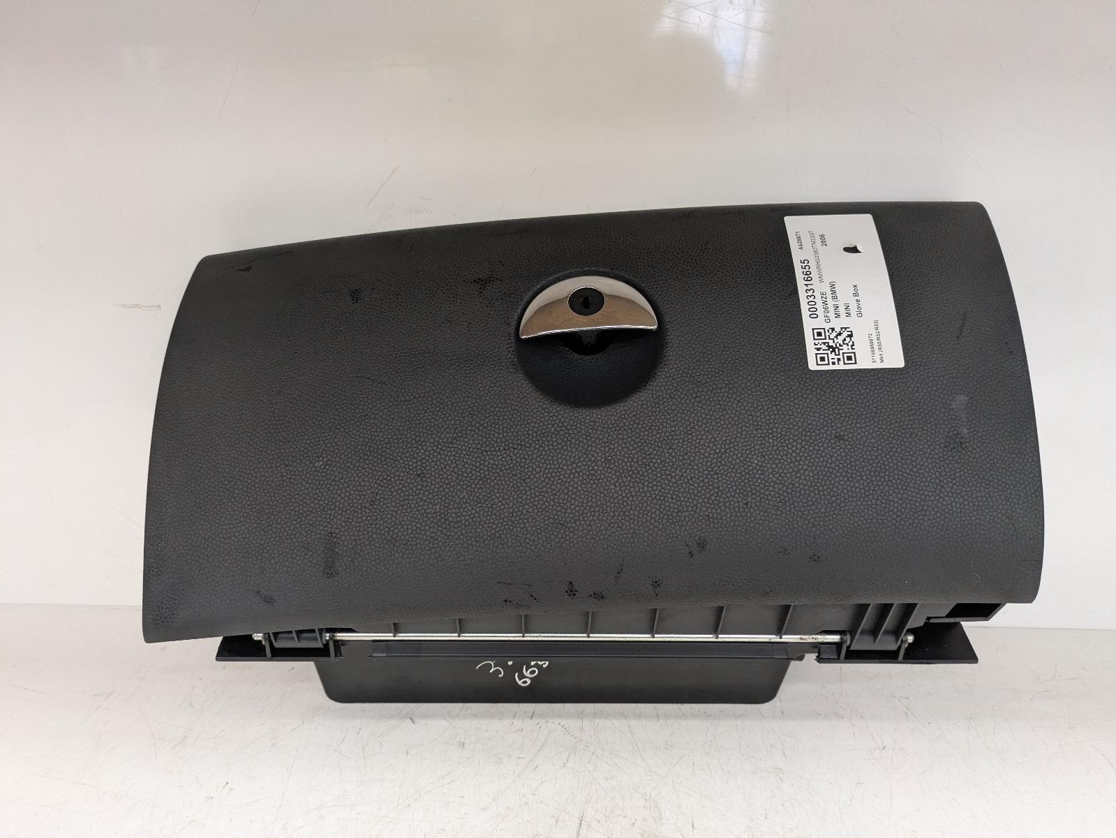View Auto part Glove Box Mini (bmw) Mini 2006