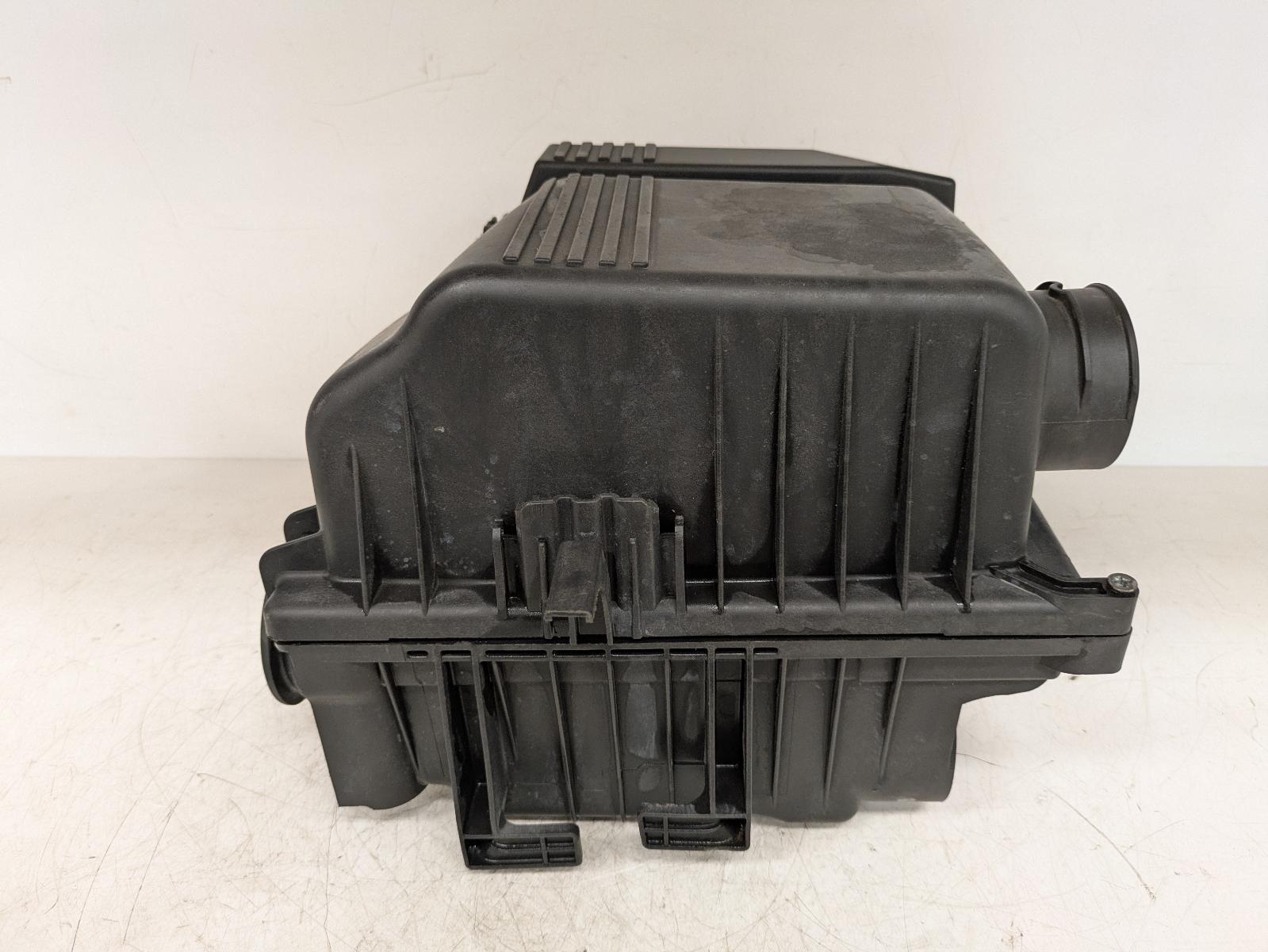 View Auto part Air Cleaner/Box Mini (bmw) Mini 2006
