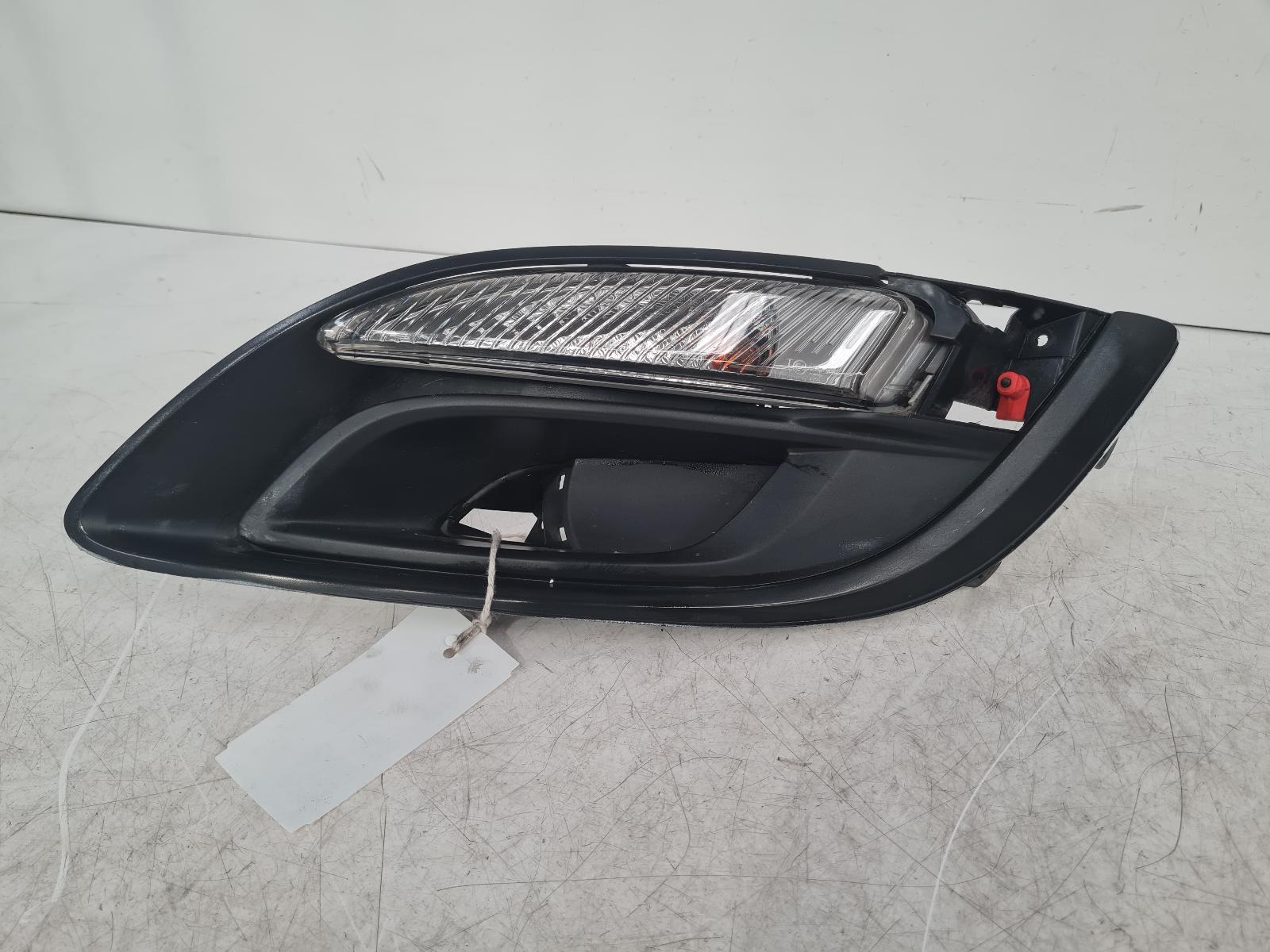 View Auto part L Indicator Light Vauxhall Astra 2014