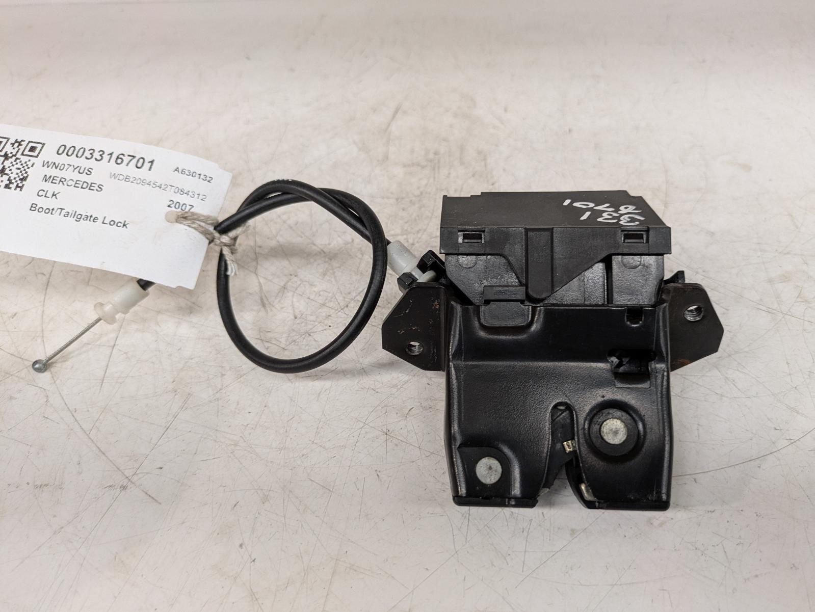 View Auto part Bootlid/Tailgate Lock Mercedes Clk 2007