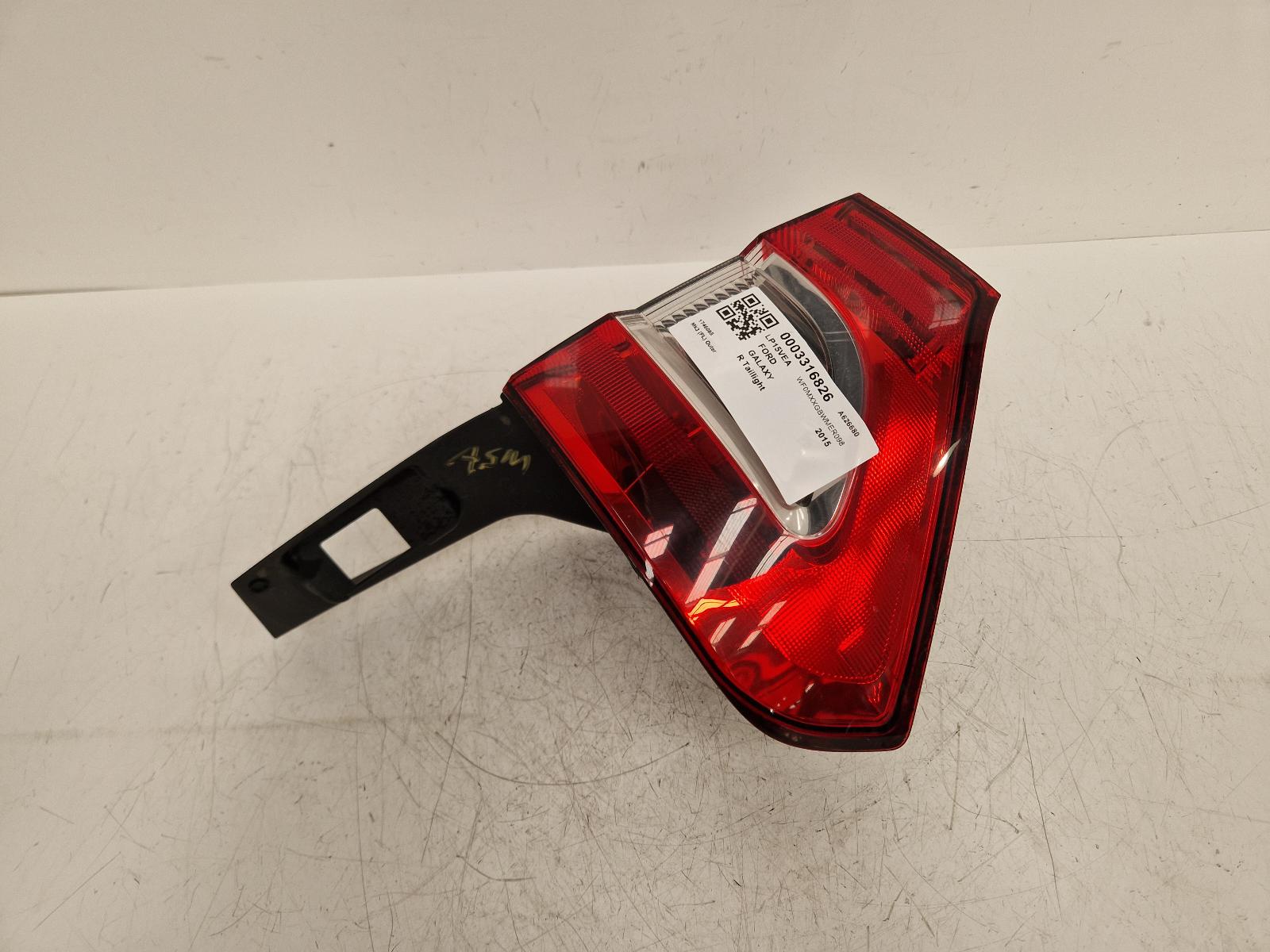View Auto part R Taillight Ford Galaxy 2015