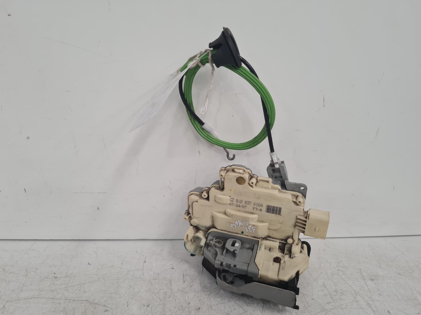 View Auto part Door Lock Assembly Audi A5 2007