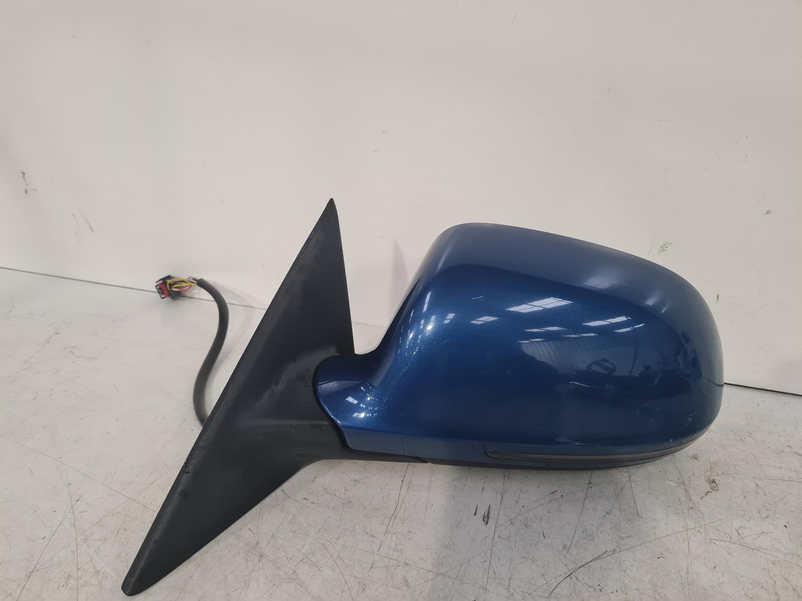 View Auto part LF Door Window Audi A5 2007