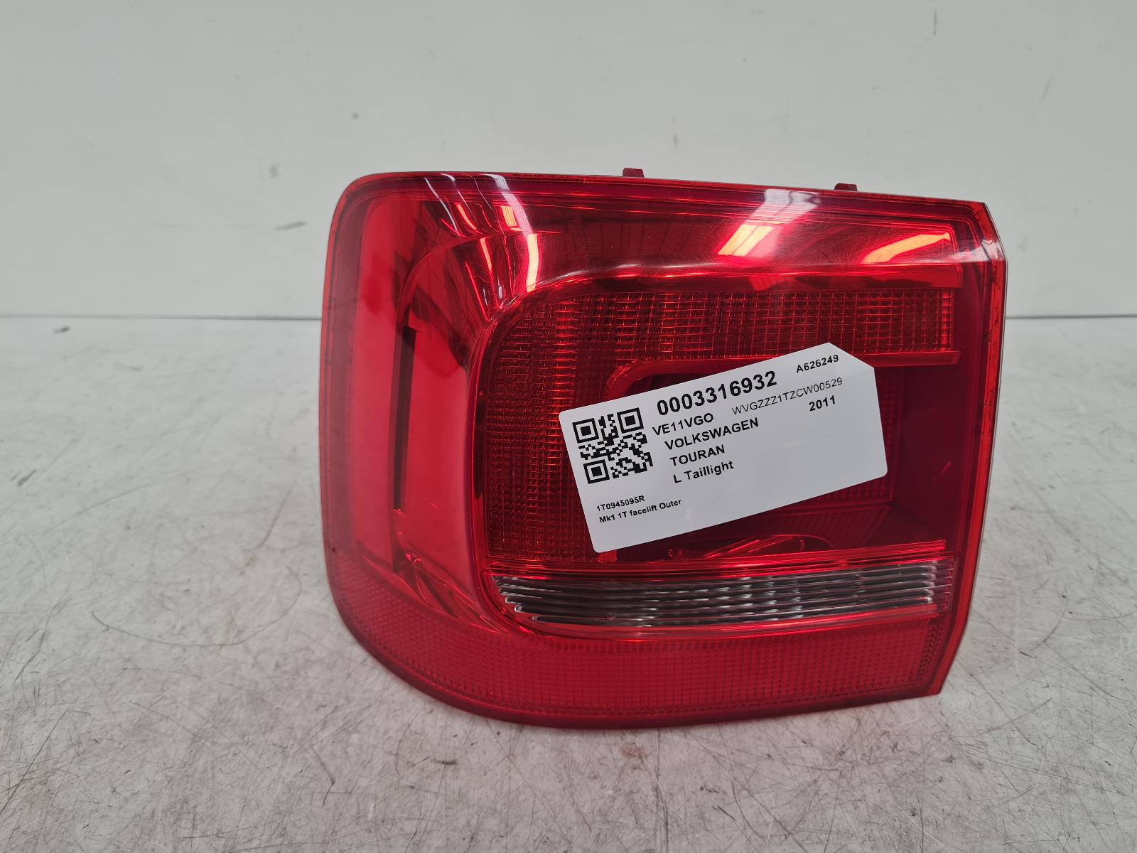 View Auto part L Taillight Volkswagen Touran 2011