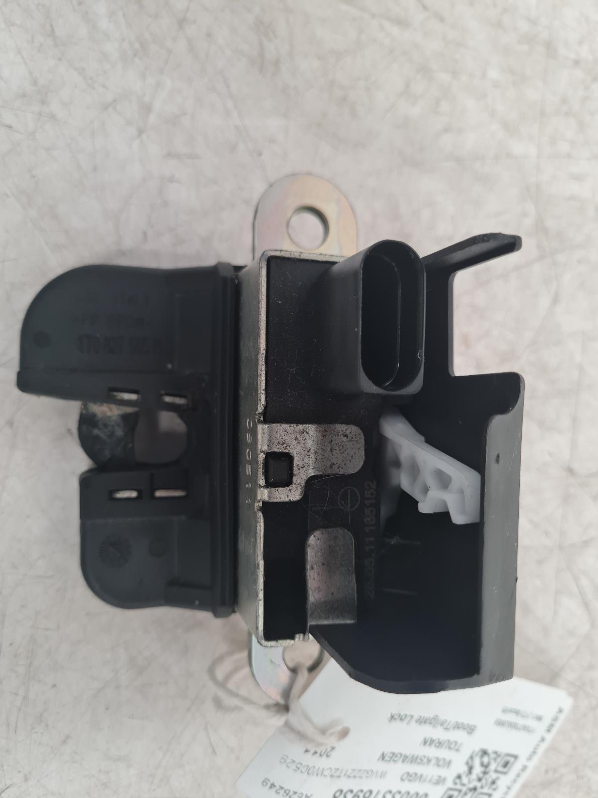 View Auto part Bootlid/Tailgate Lock Volkswagen Touran 2011