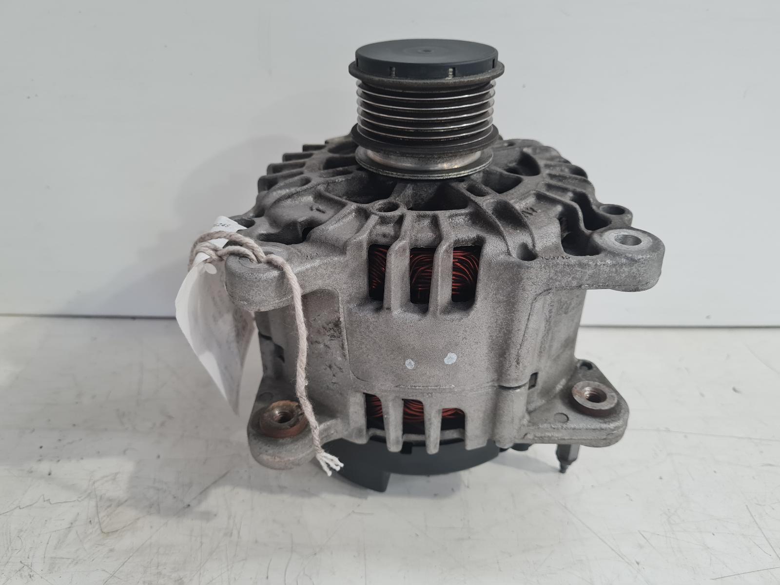 View Auto part Alternator Volkswagen Touran 2011