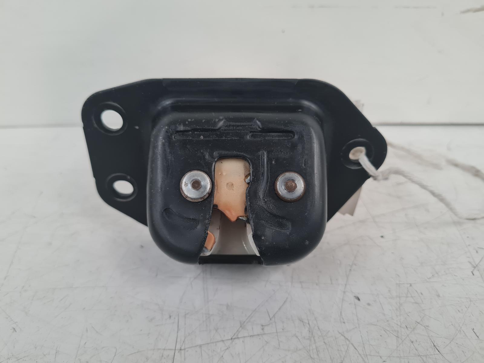 View Auto part Bootlid/Tailgate Lock Nissan Juke 2012