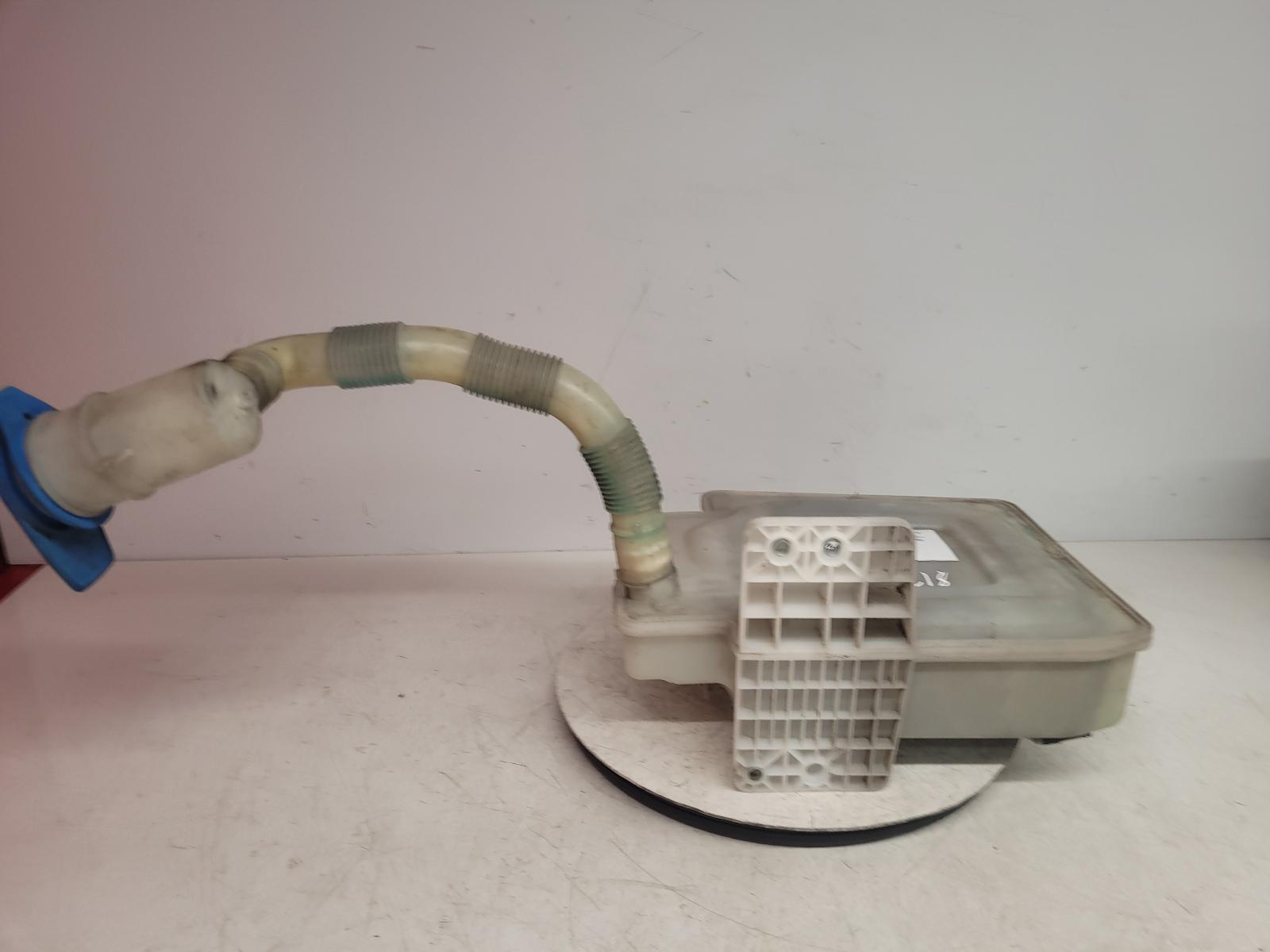 View Auto part Washer Bottle Audi A3 2008