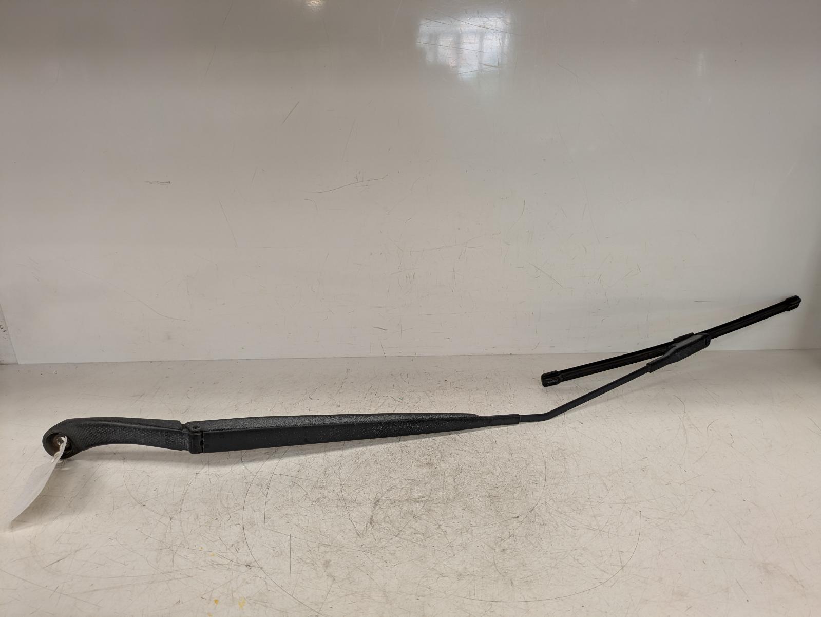 View Auto part Wiper Arm Nissan Qashqai 2011