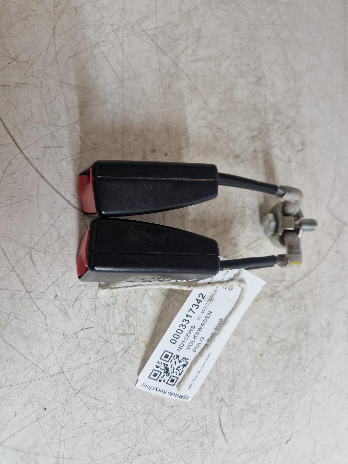 View Auto part Seat Belt Volkswagen Polo 2010