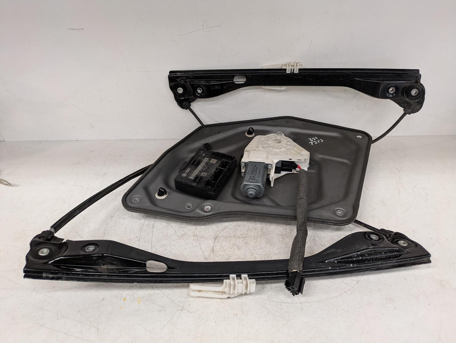 View Auto part LF Window Regulator Skoda Superb 2012