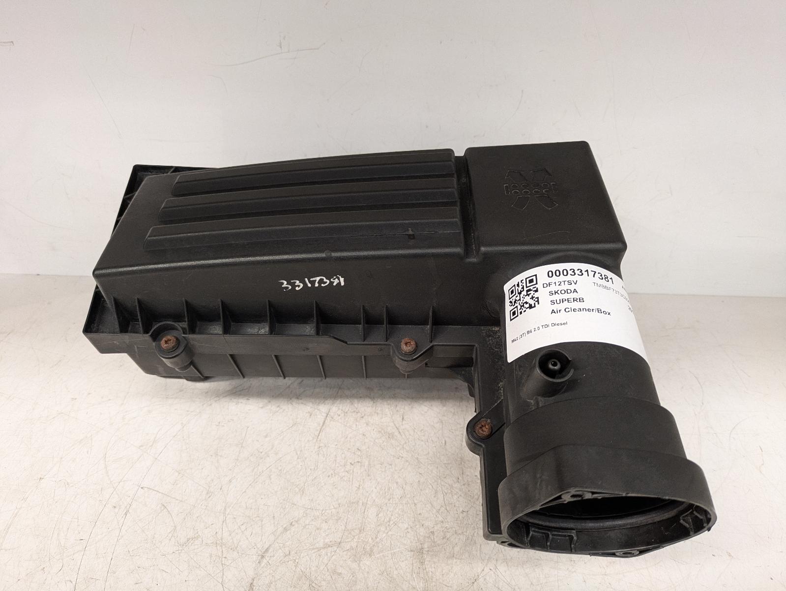 View Auto part Air Cleaner/Box Skoda Superb 2012