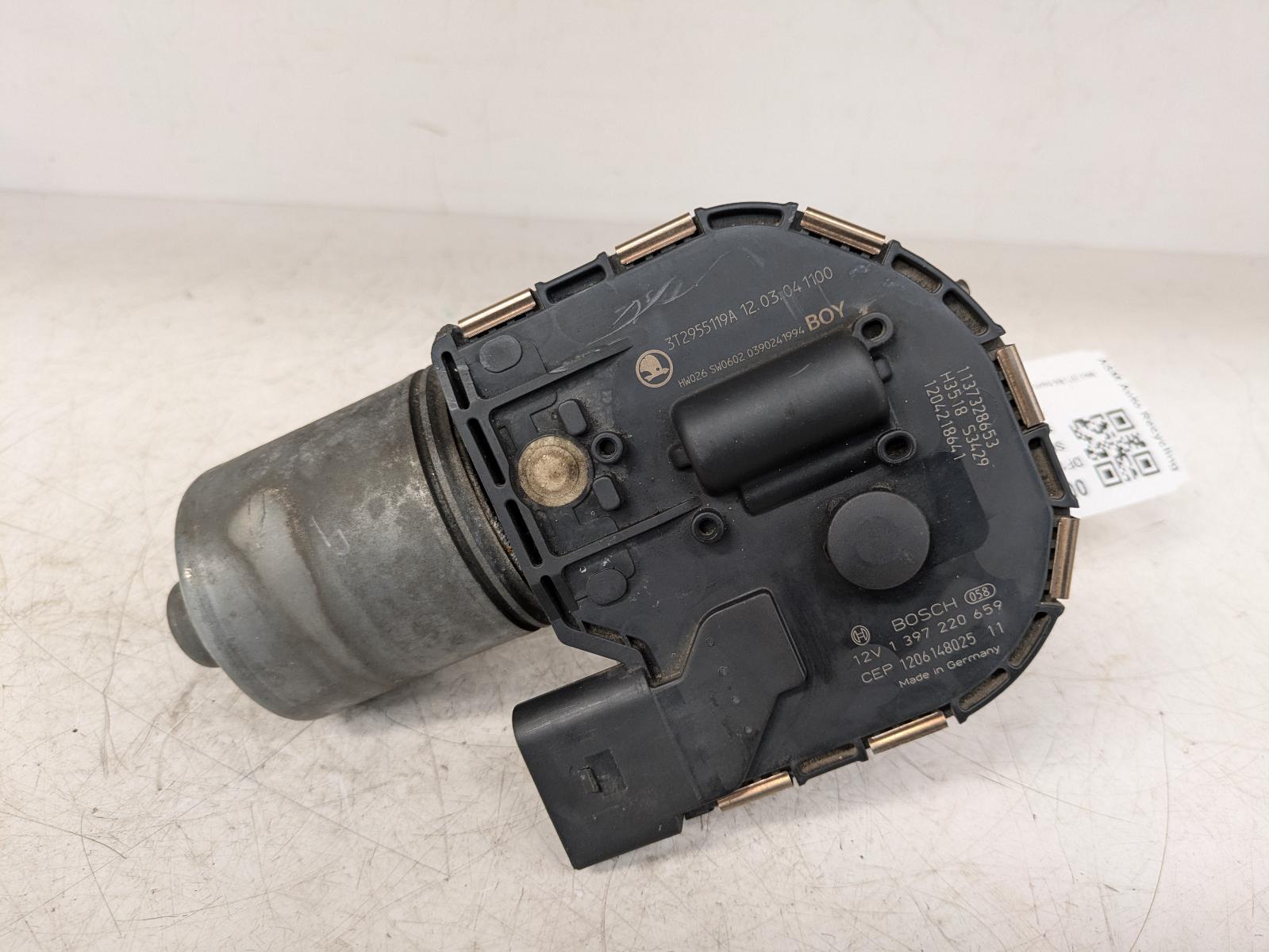 View Auto part Wiper Motor Front Skoda Superb 2012