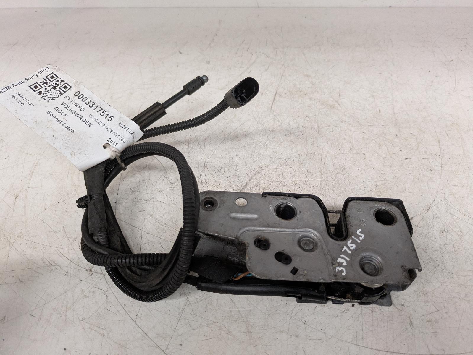 View Auto part Bonnet Latch Volkswagen Golf 2011