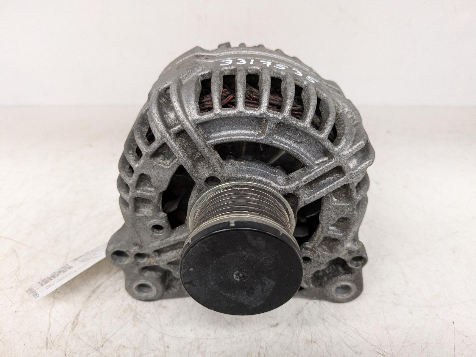 View Auto part Alternator Volkswagen Golf 2011