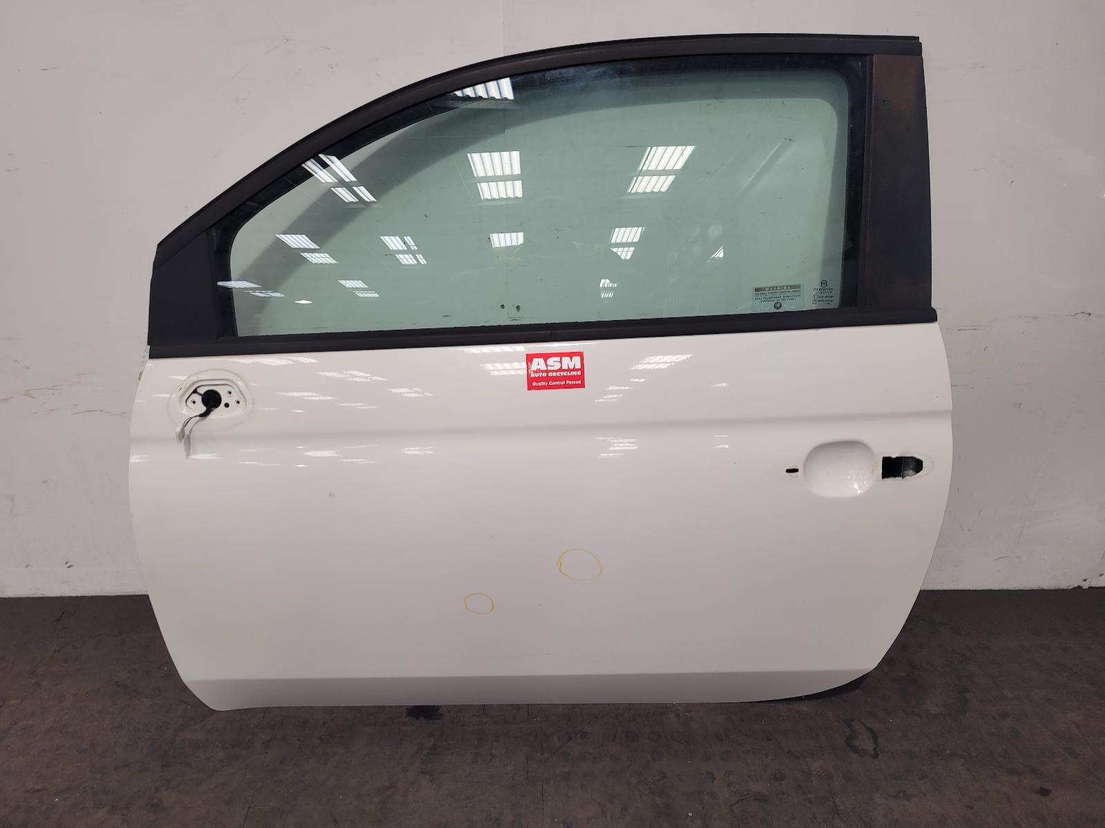 View Auto part L Front Door Fiat 500 2009