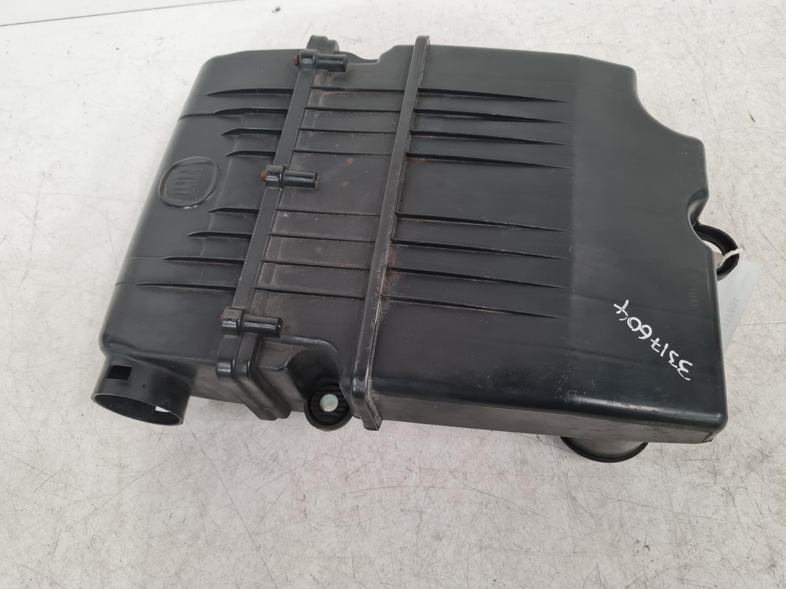 View Auto part Air Cleaner/Box Fiat 500 2009