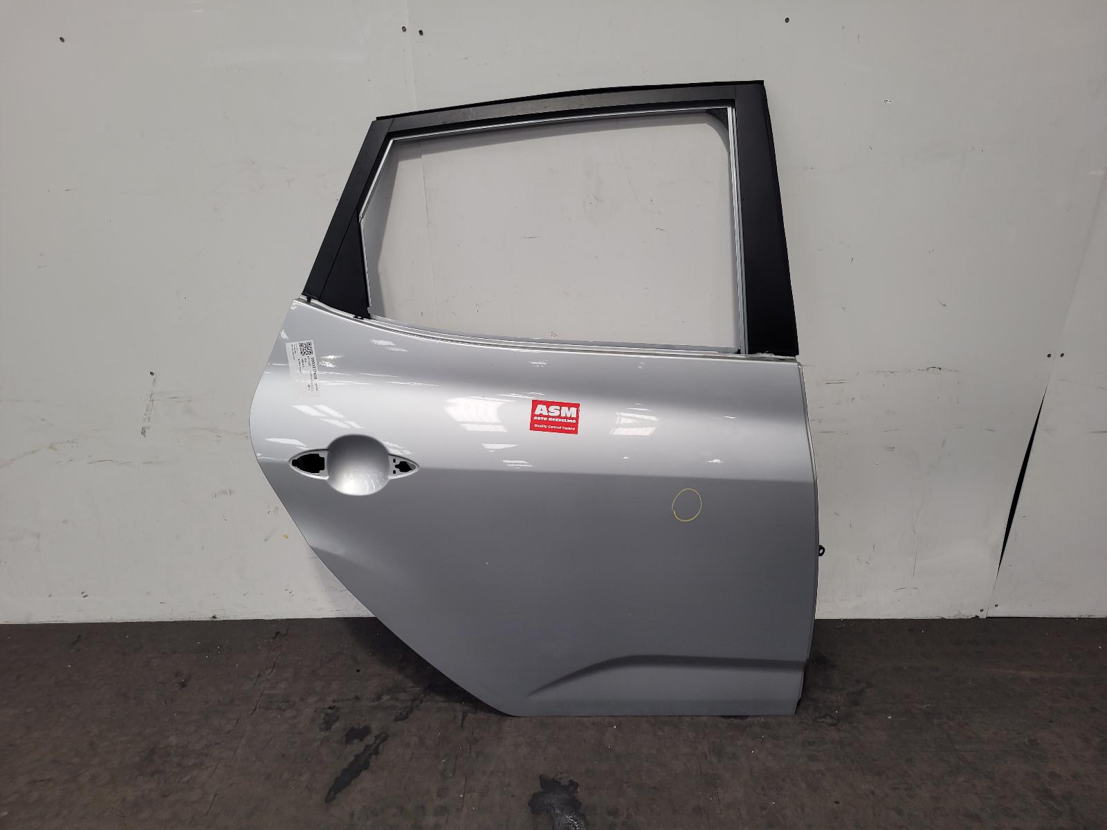 View Auto part R Rear Door Kia Venga 2010