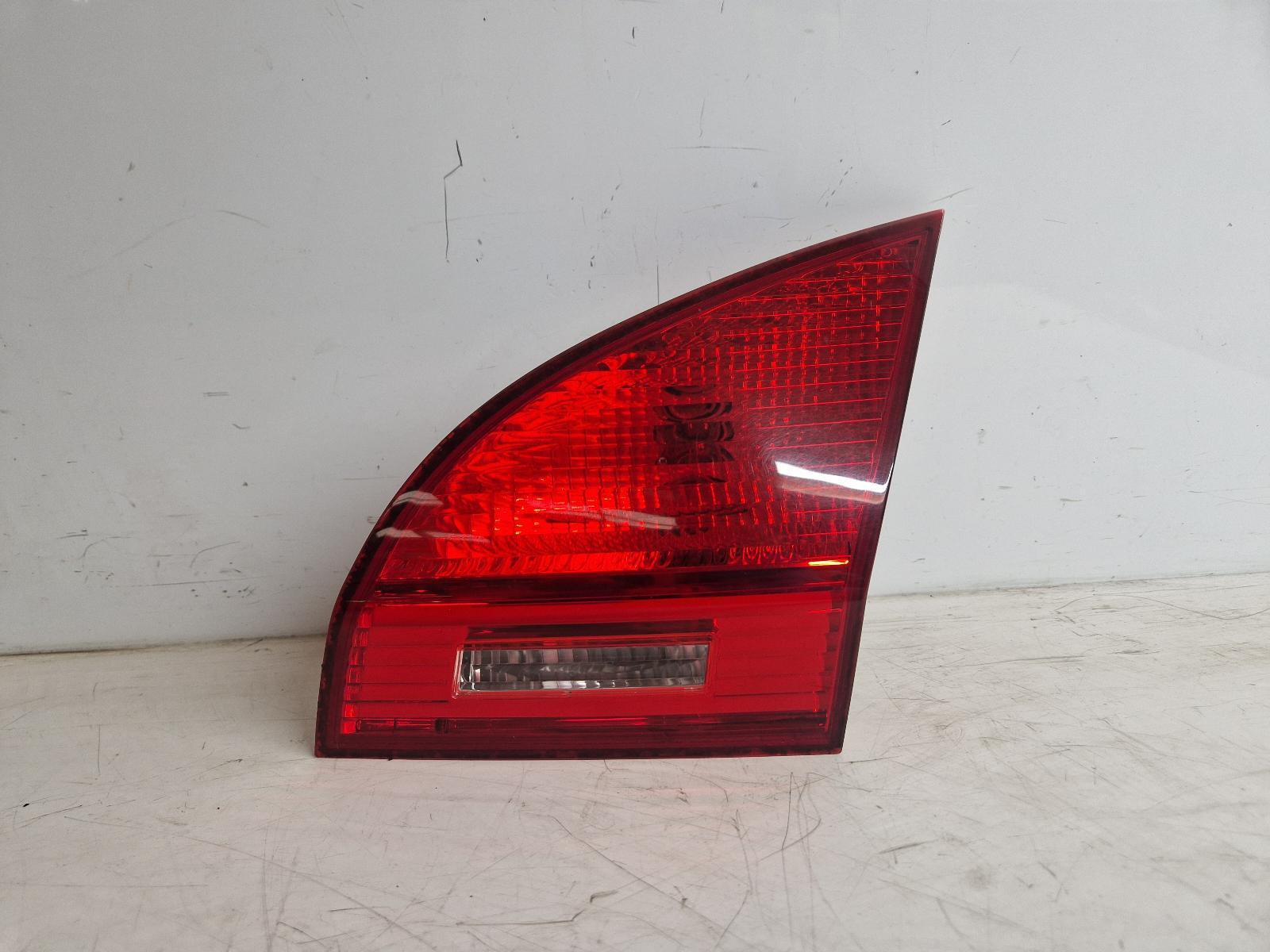 View Auto part R Taillight Kia Venga 2010