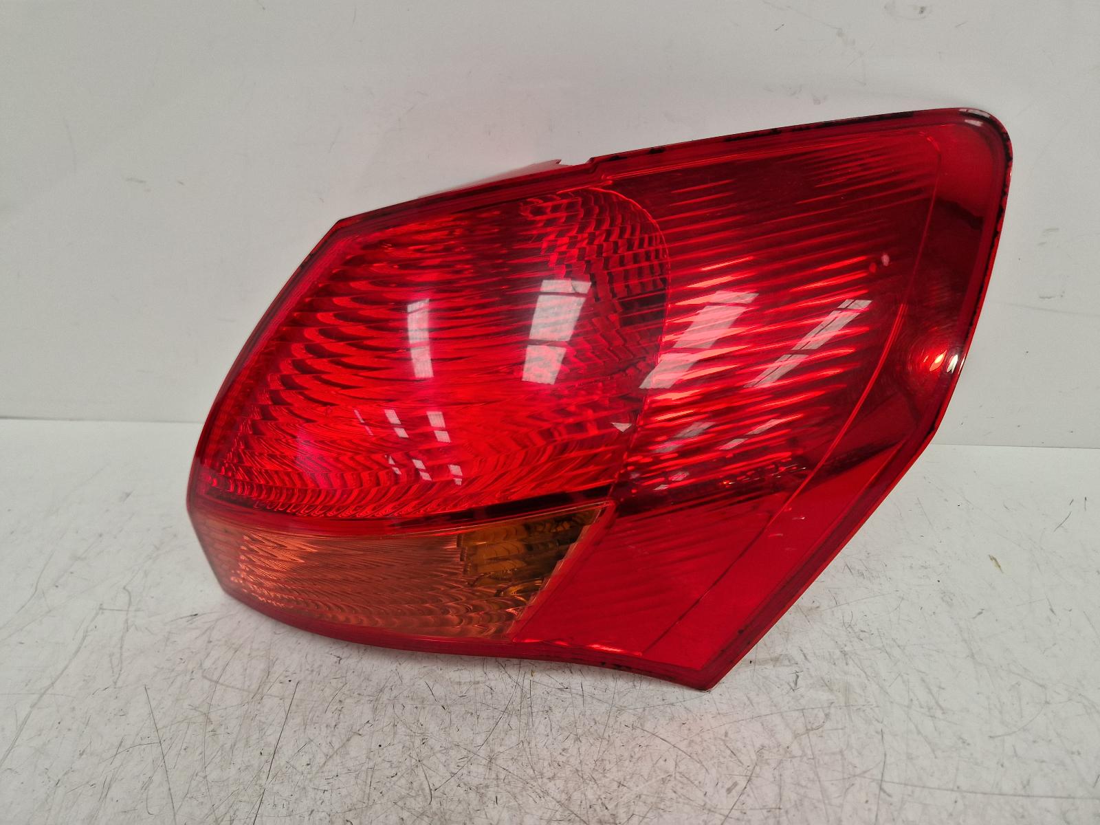 View Auto part R Taillight Kia Venga 2010