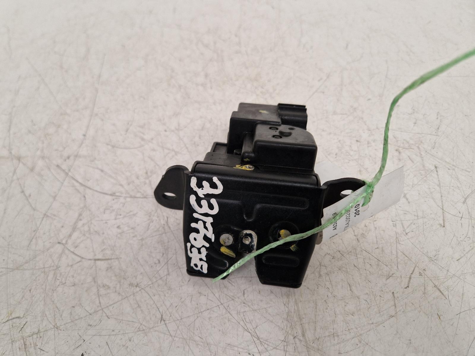 View Auto part Bootlid/Tailgate Lock Kia Venga 2010