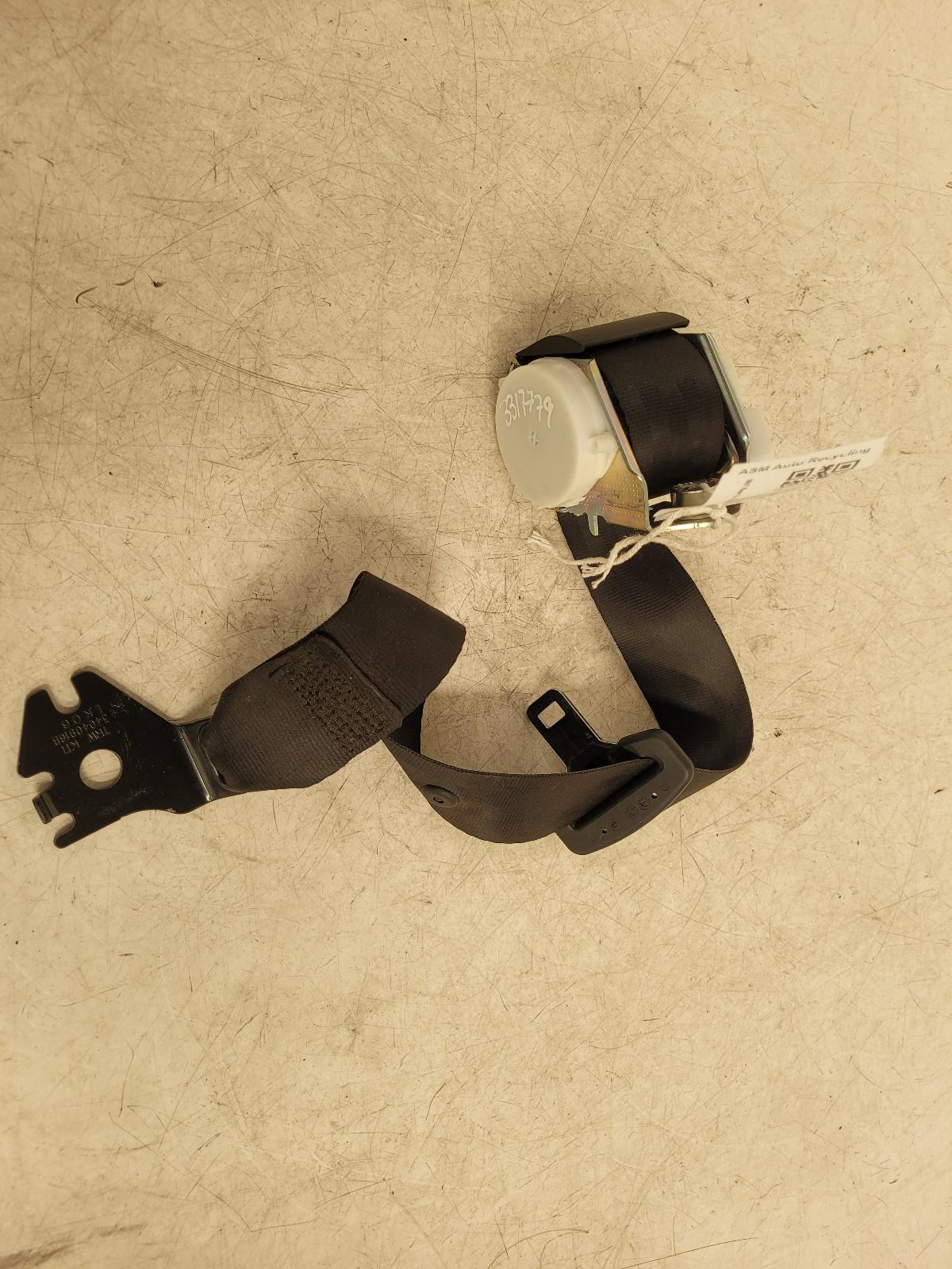 View Auto part Seat Belt Ford Fiesta 2011
